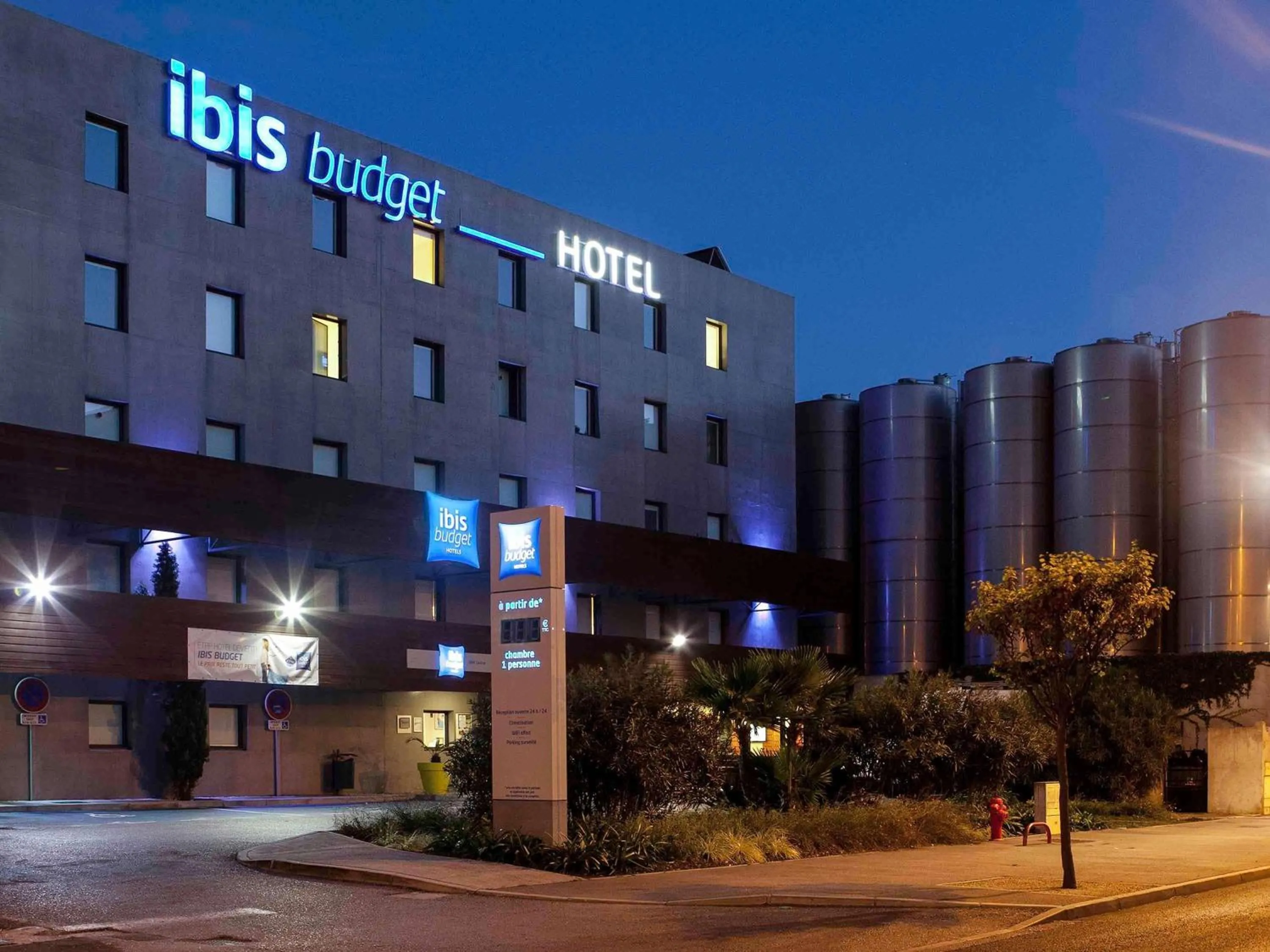 Property building in ibis budget Sète centre