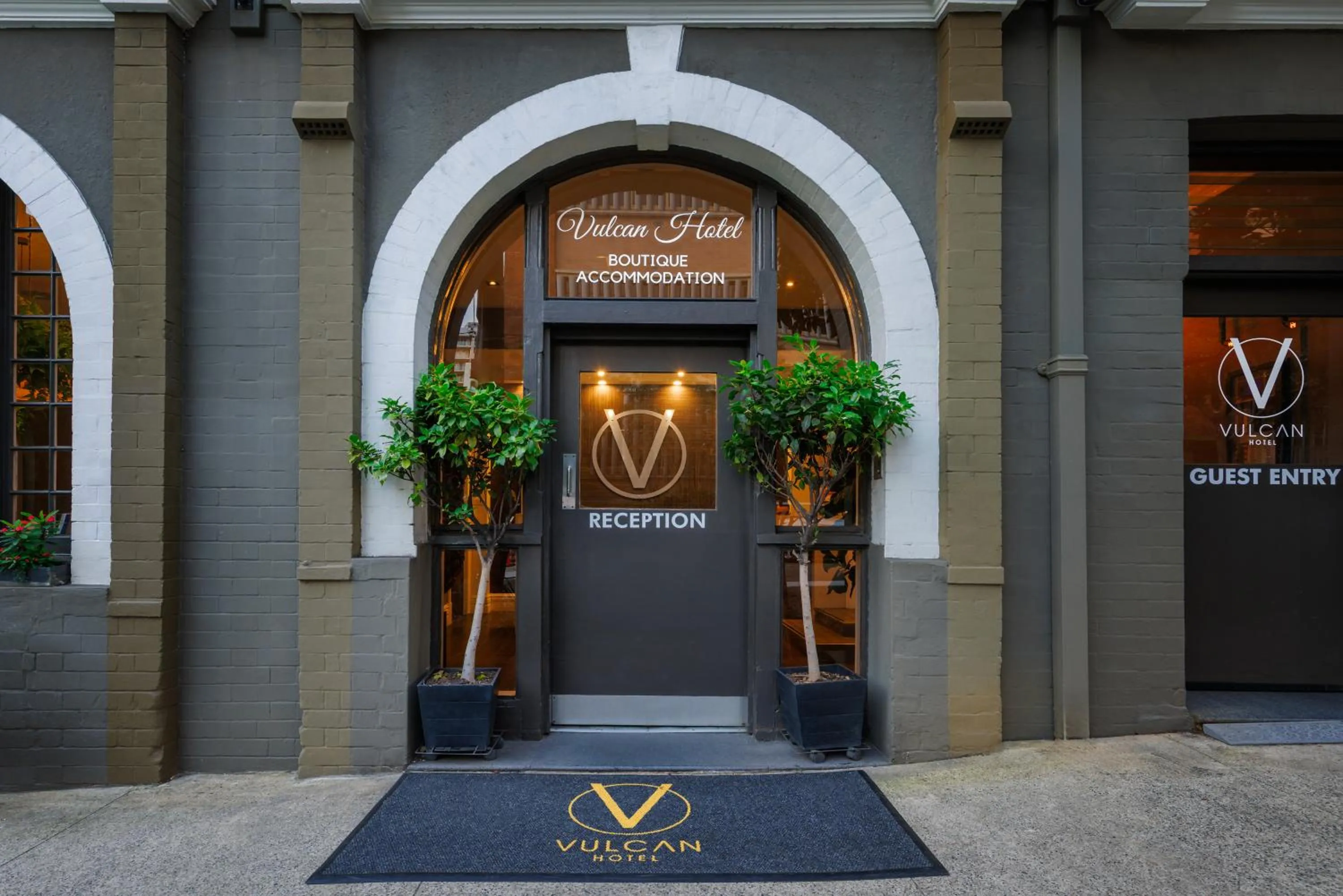 Facade/entrance in Vulcan Hotel Sydney