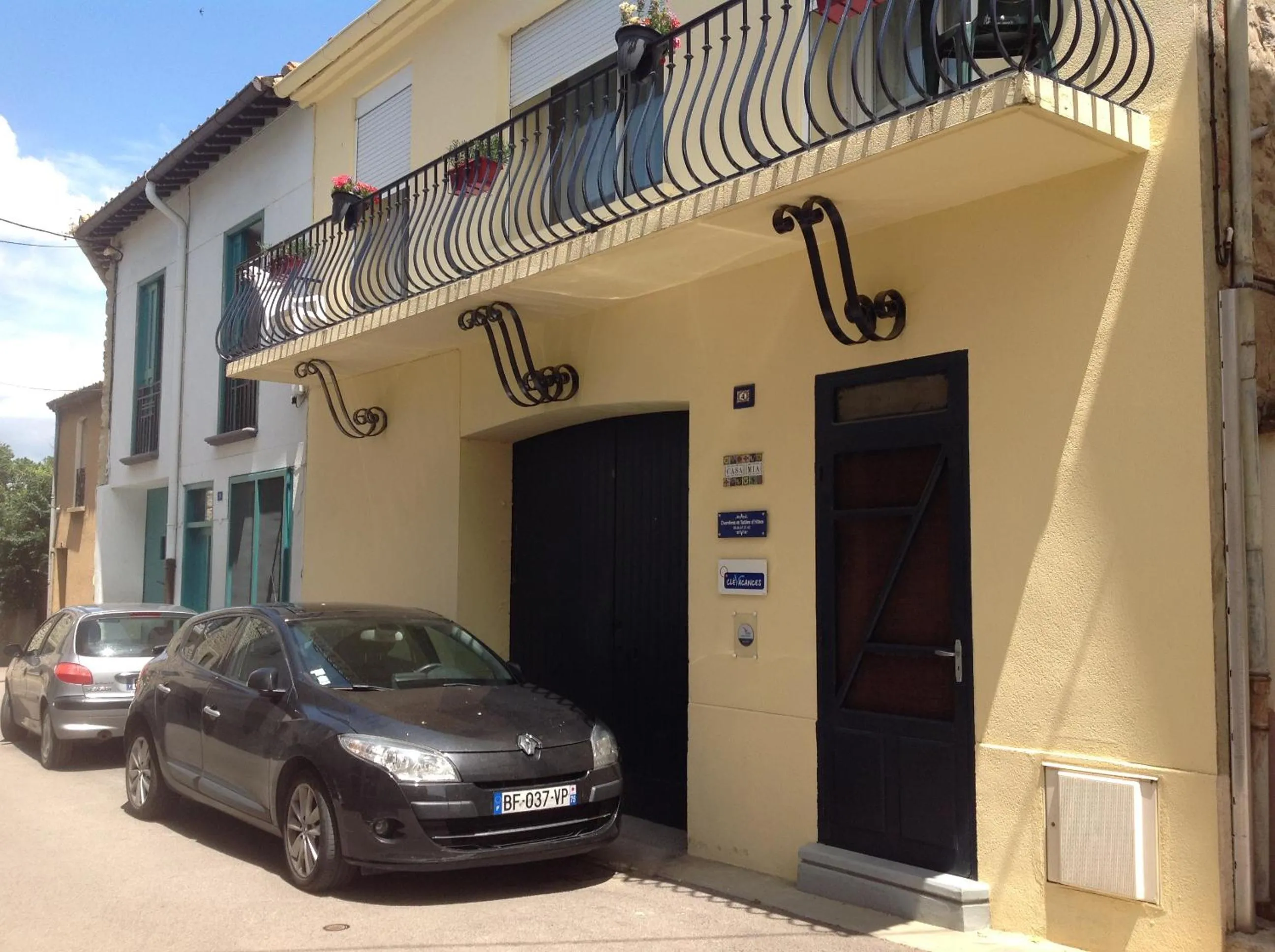 Property building in Casa Mia