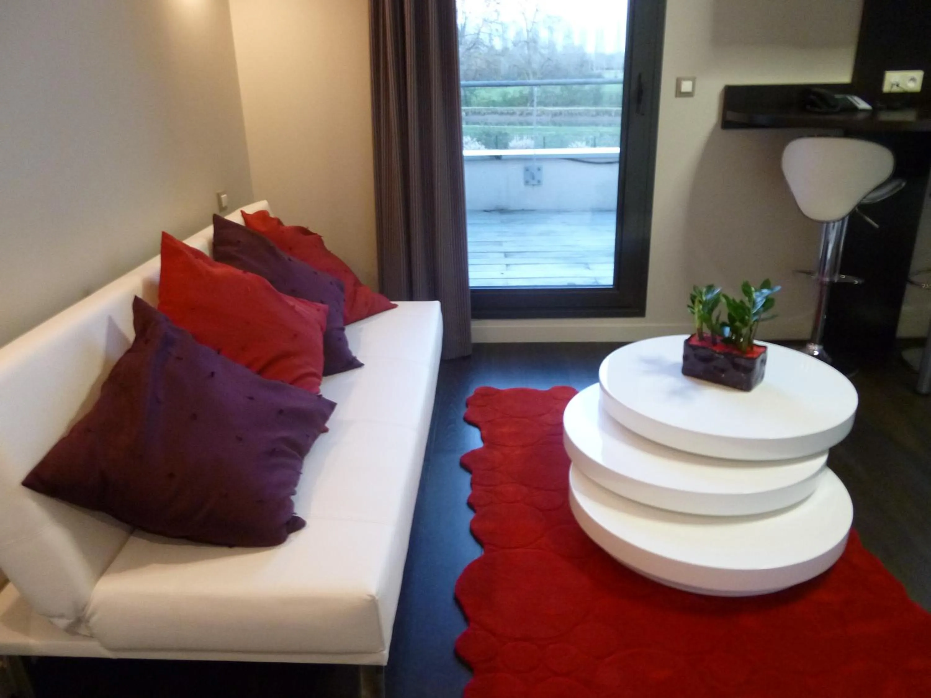 Living room in Logis Hôtel Terre de Loire