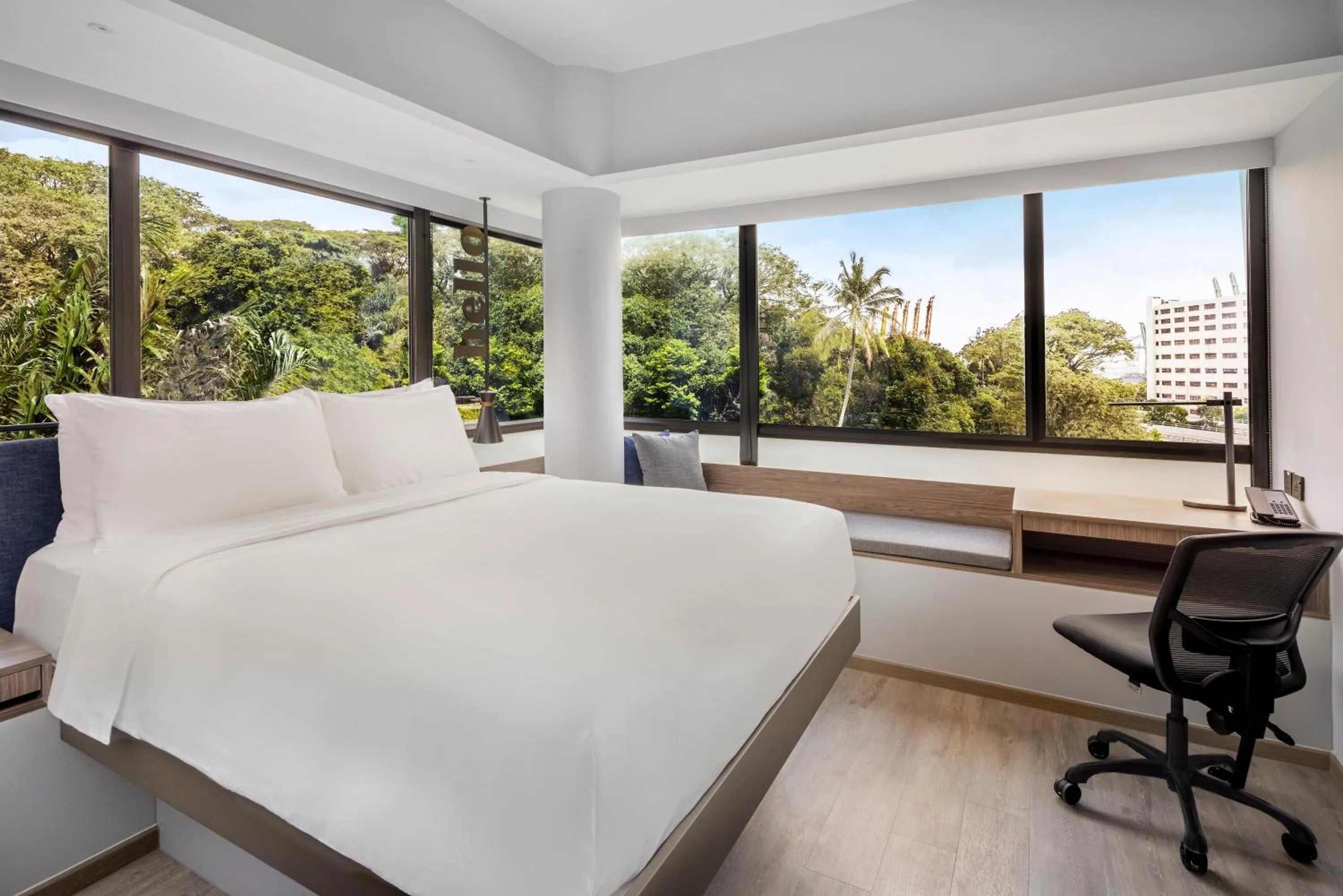 Photo of the whole room, Bed in Travelodge Harbourfront Singapore