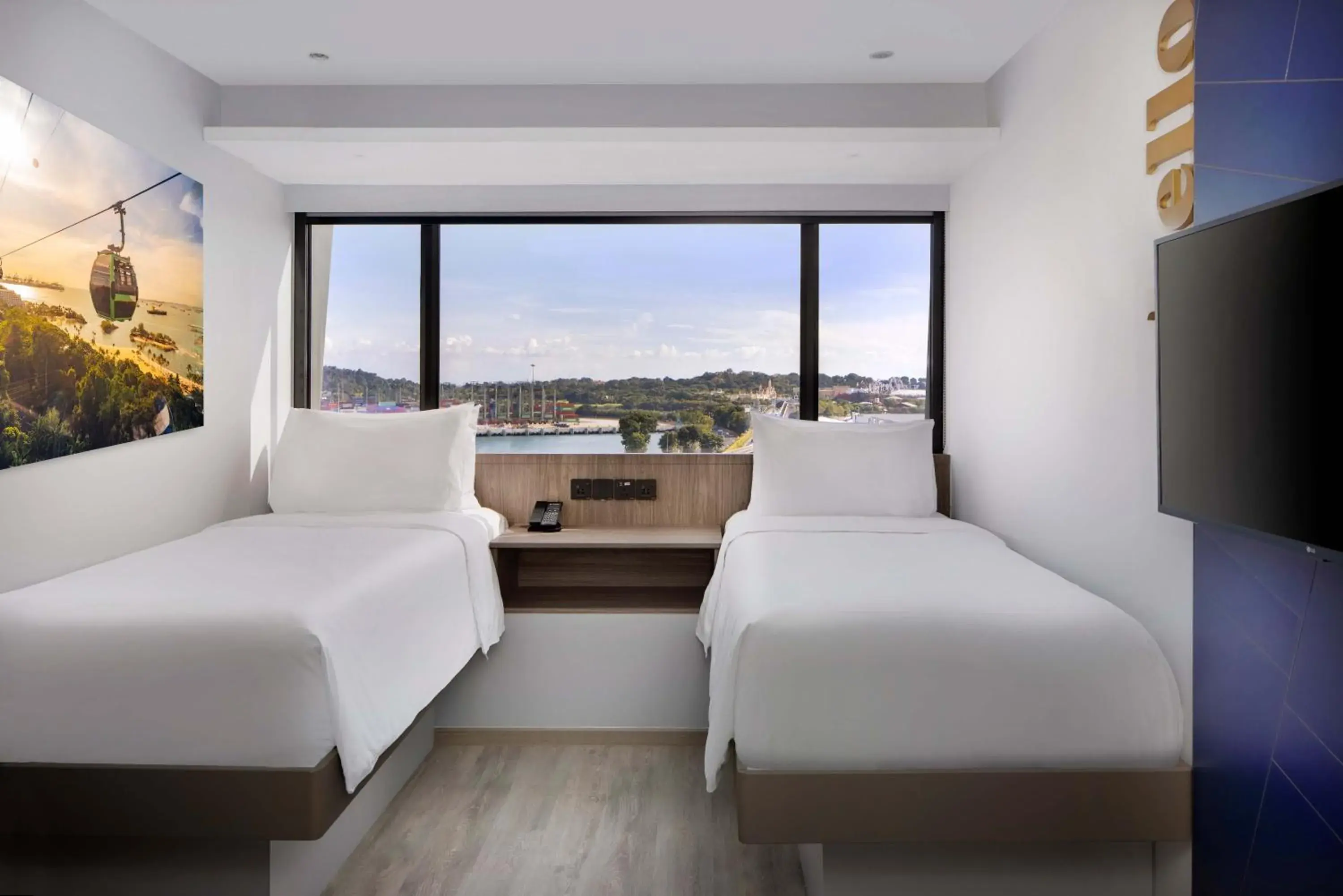 Sentosa Twin in Travelodge Harbourfront Singapore Sentosa Twin in Travelodge Harbourfront Singapore