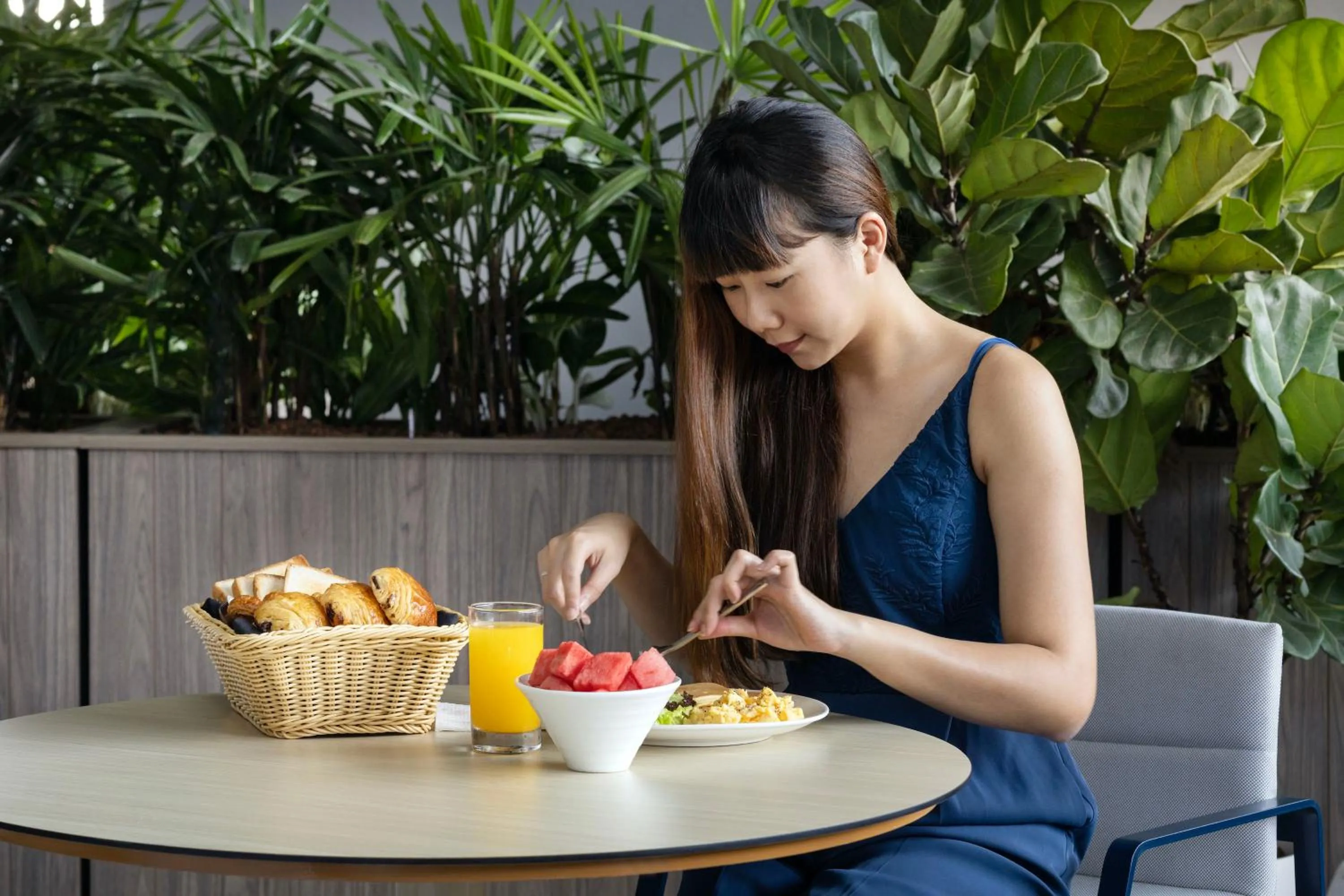 Restaurant/places to eat in Travelodge Harbourfront Singapore