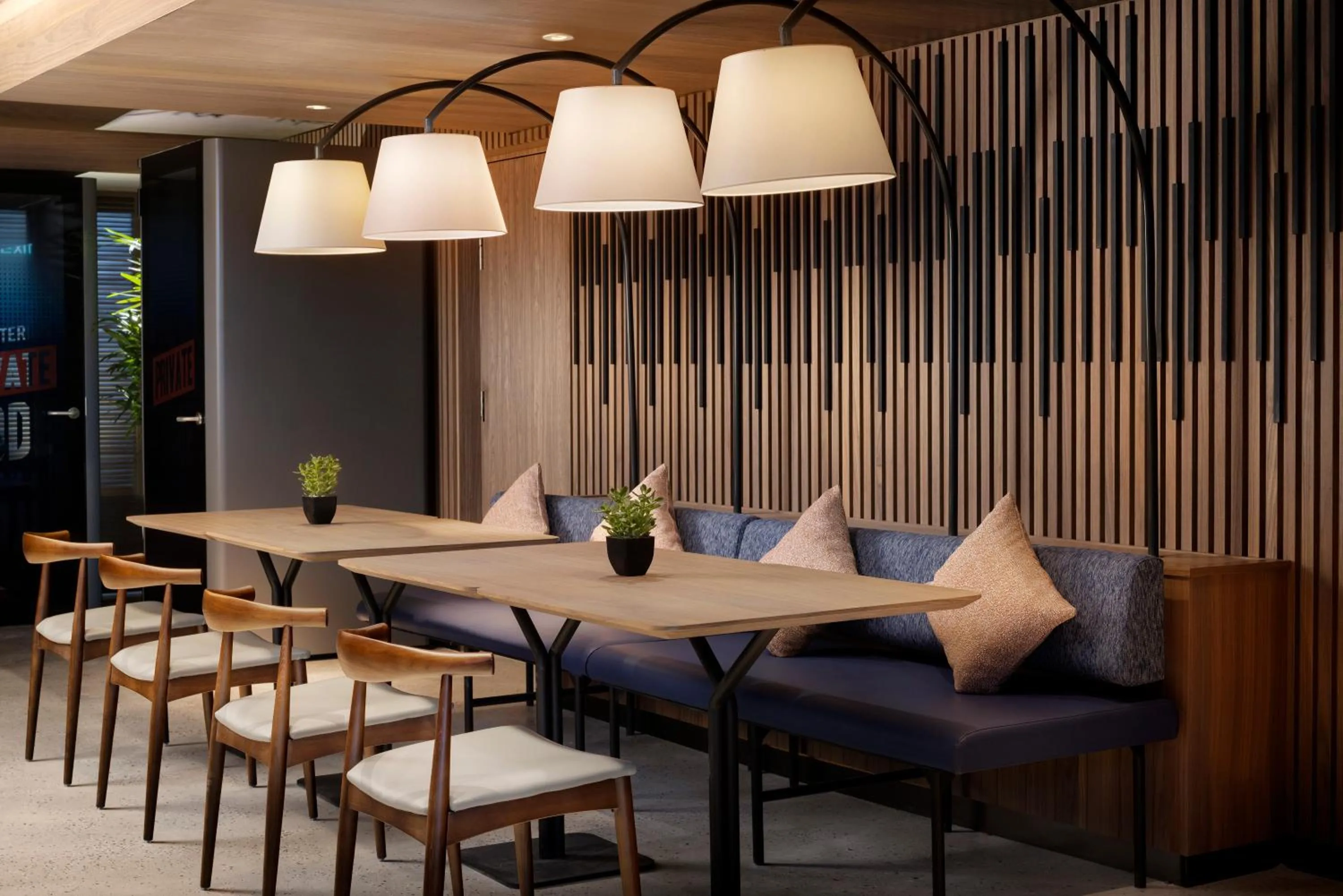 Business facilities in Travelodge Harbourfront Singapore