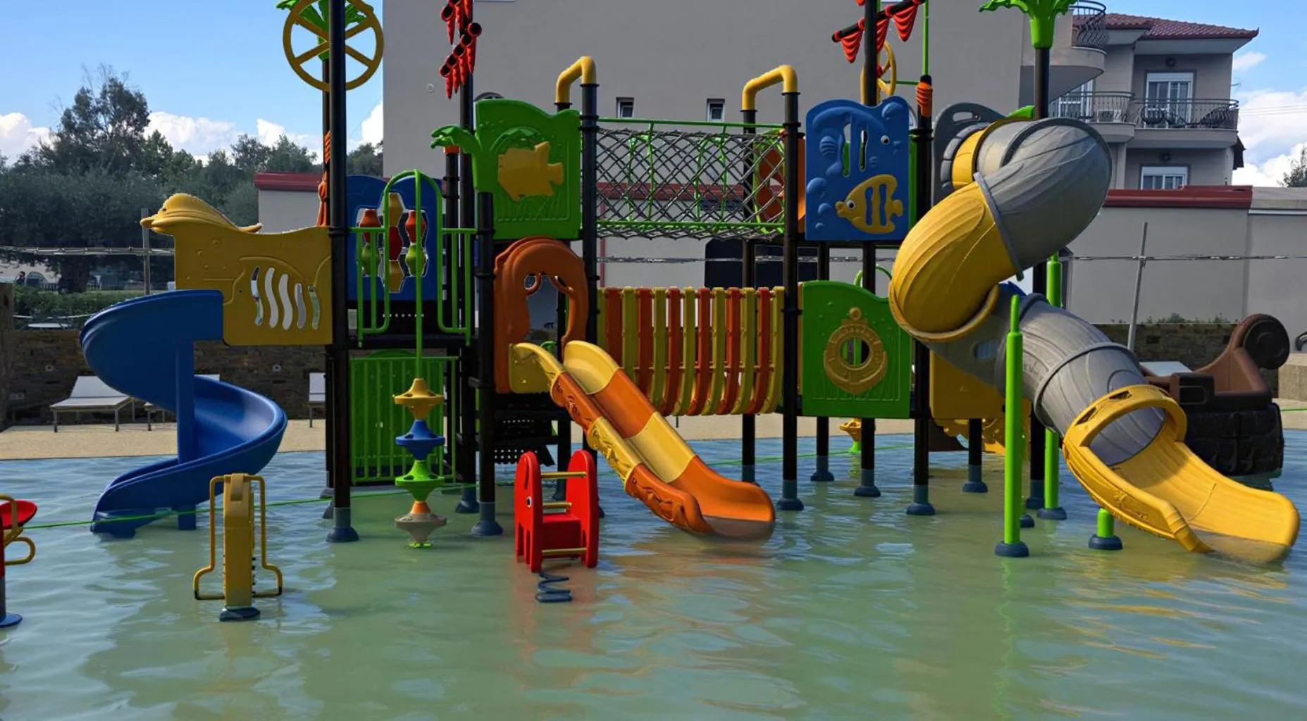 Aqua park in Royal Hotel and Suites