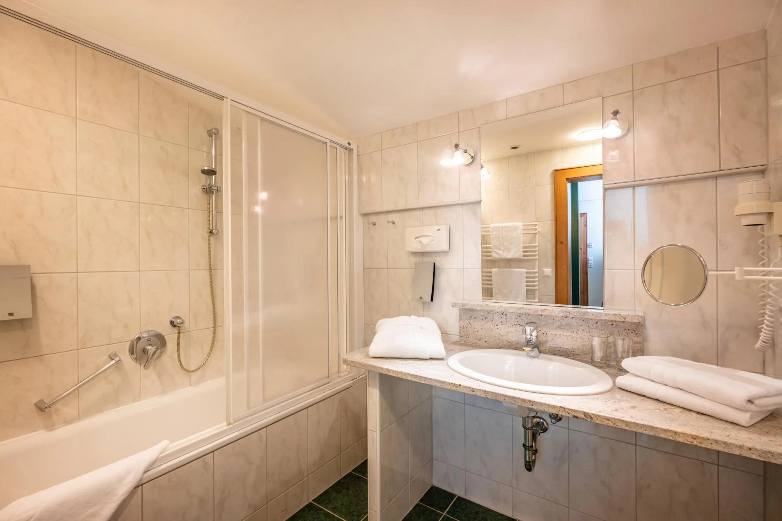 Bathroom in Hotel Sonnschein