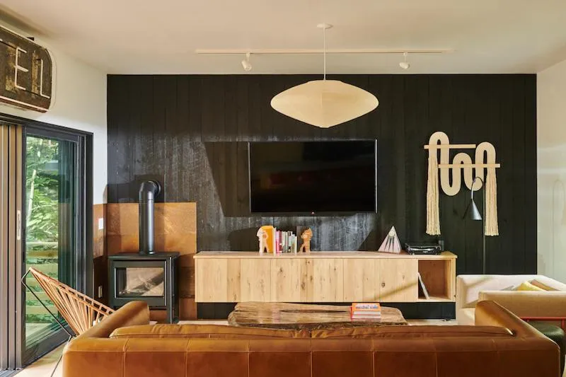 TV and multimedia in Woodstock Way Hotel