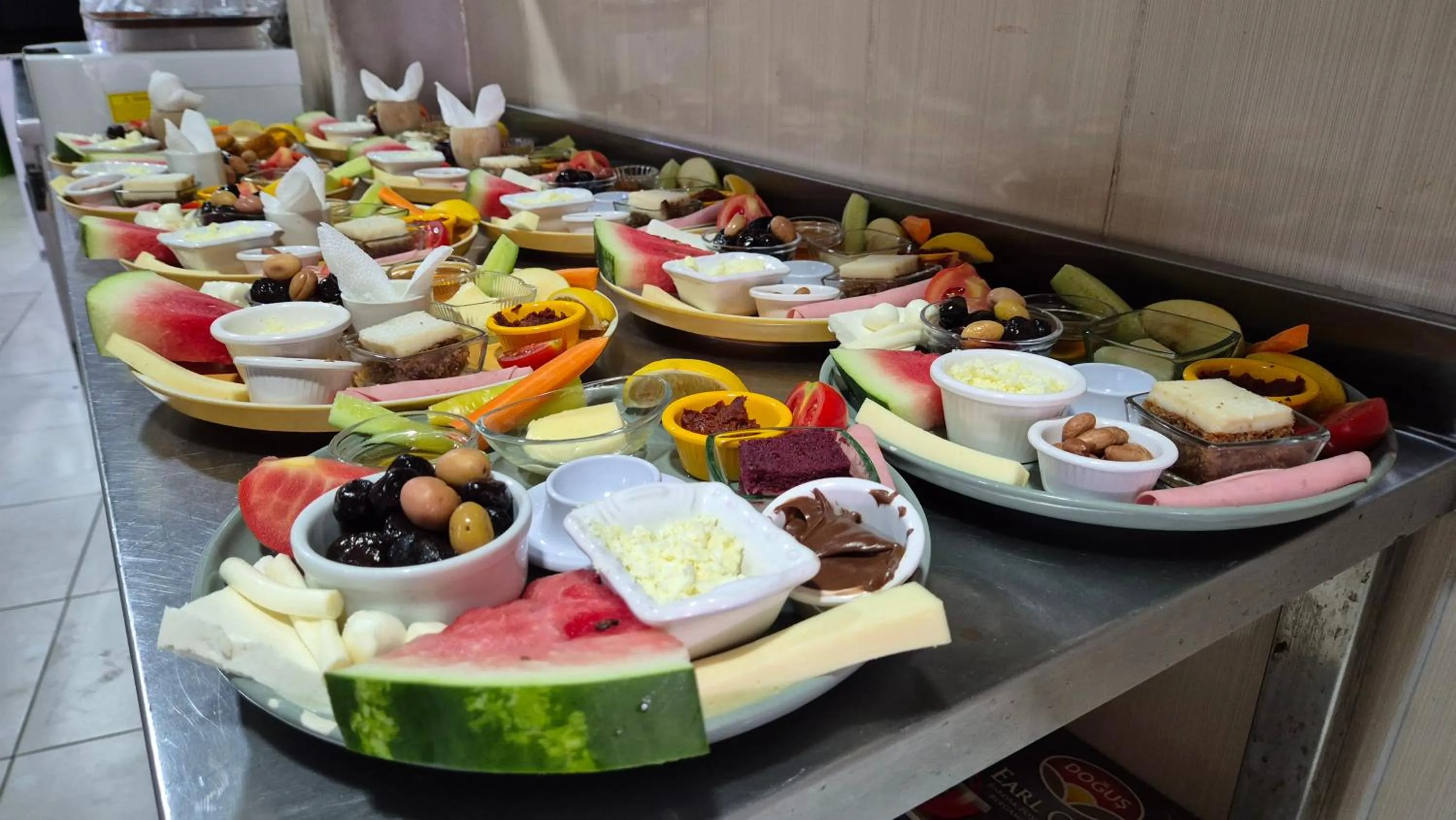 Breakfast in Hikmethan Otel