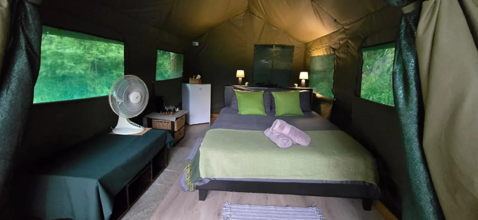 Photo of the whole room, Bed in Rocky Drift Private Nature Reserve