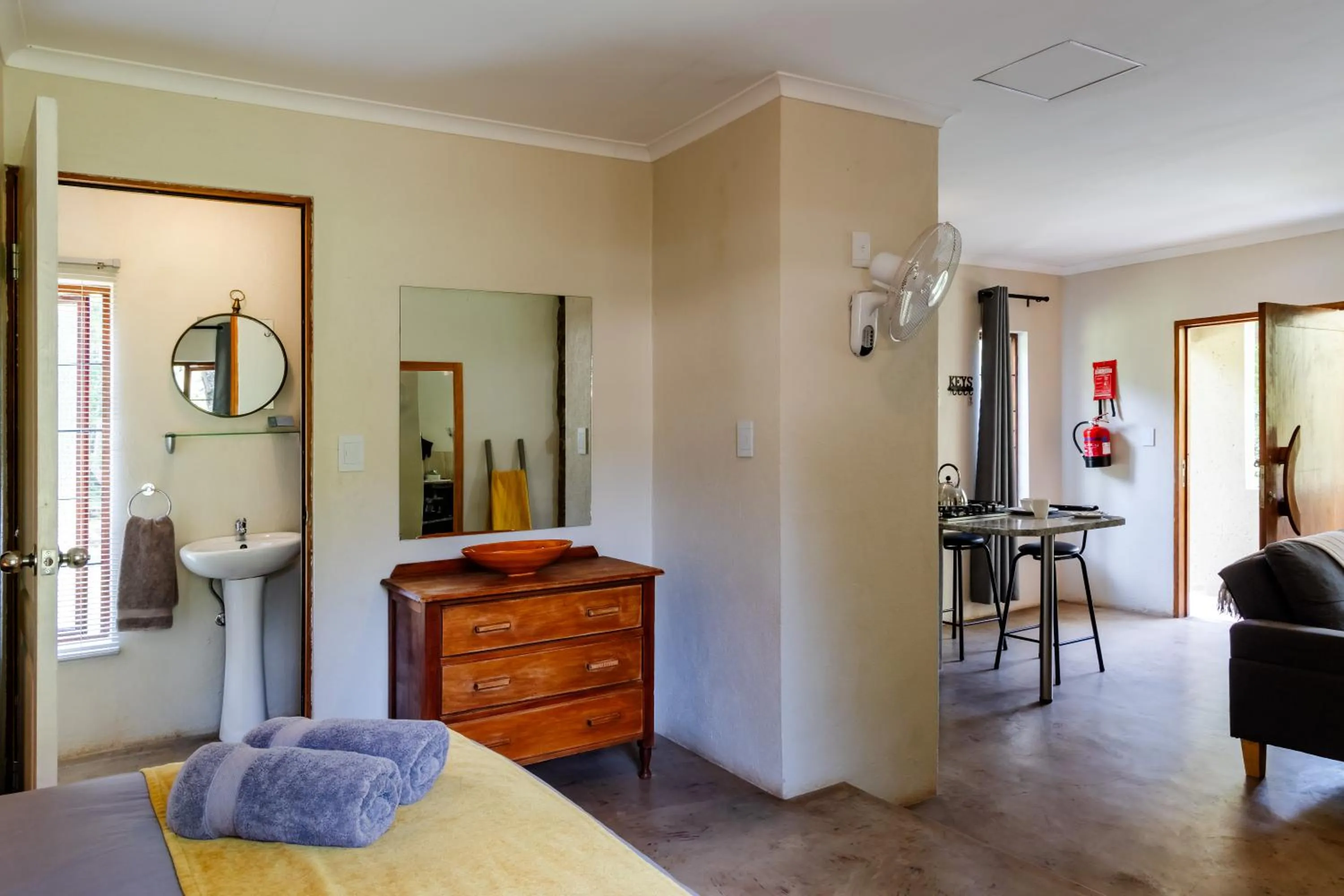 Photo of the whole room, Bed in Rocky Drift Private Nature Reserve