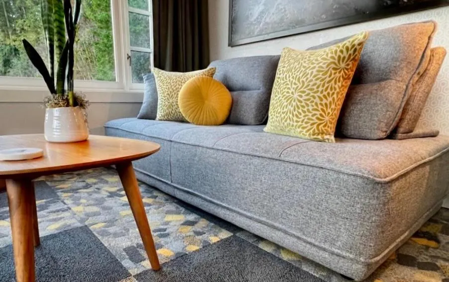 Artisan Suites on Bowen