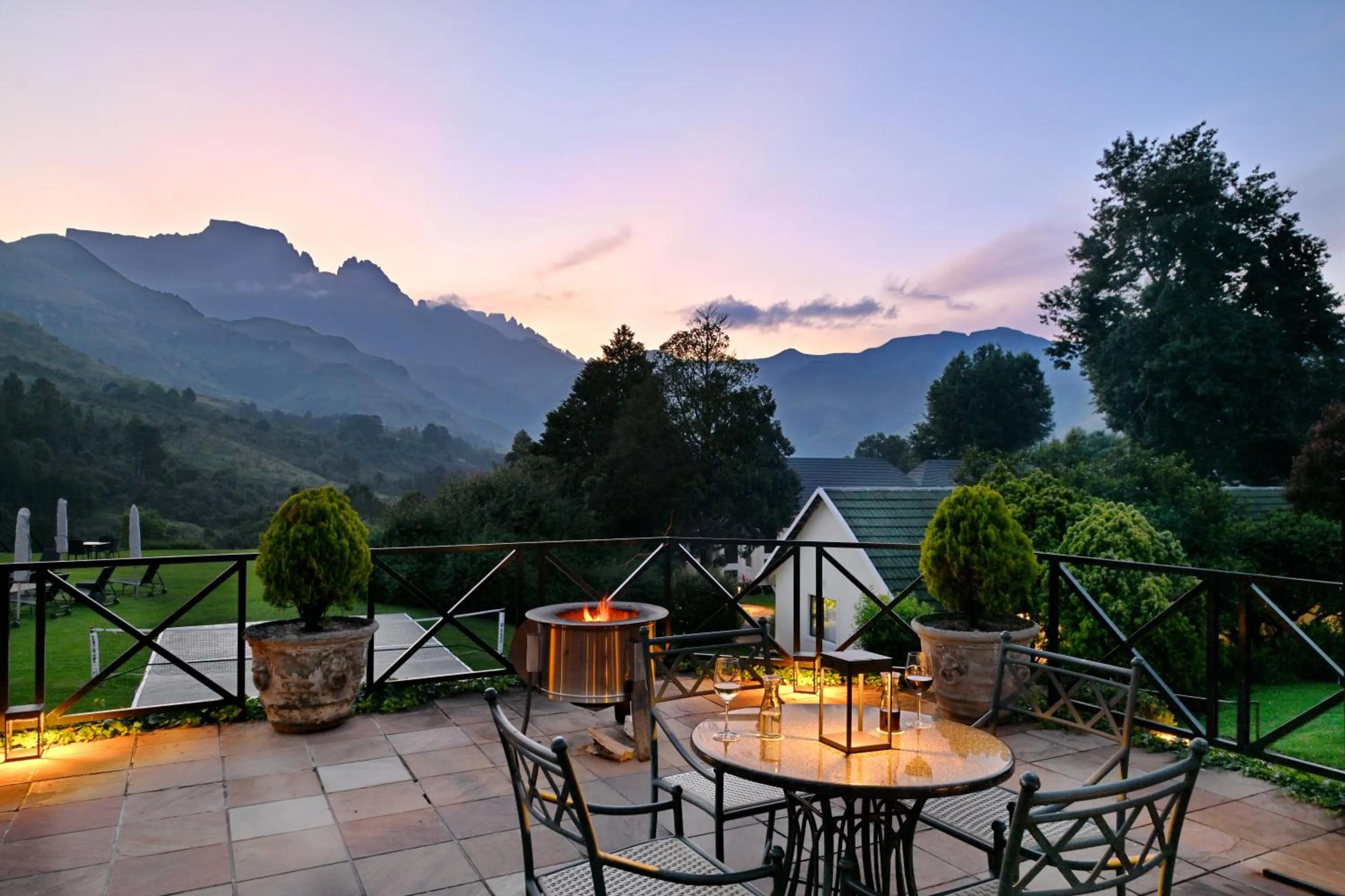 Champagne Castle Hotel