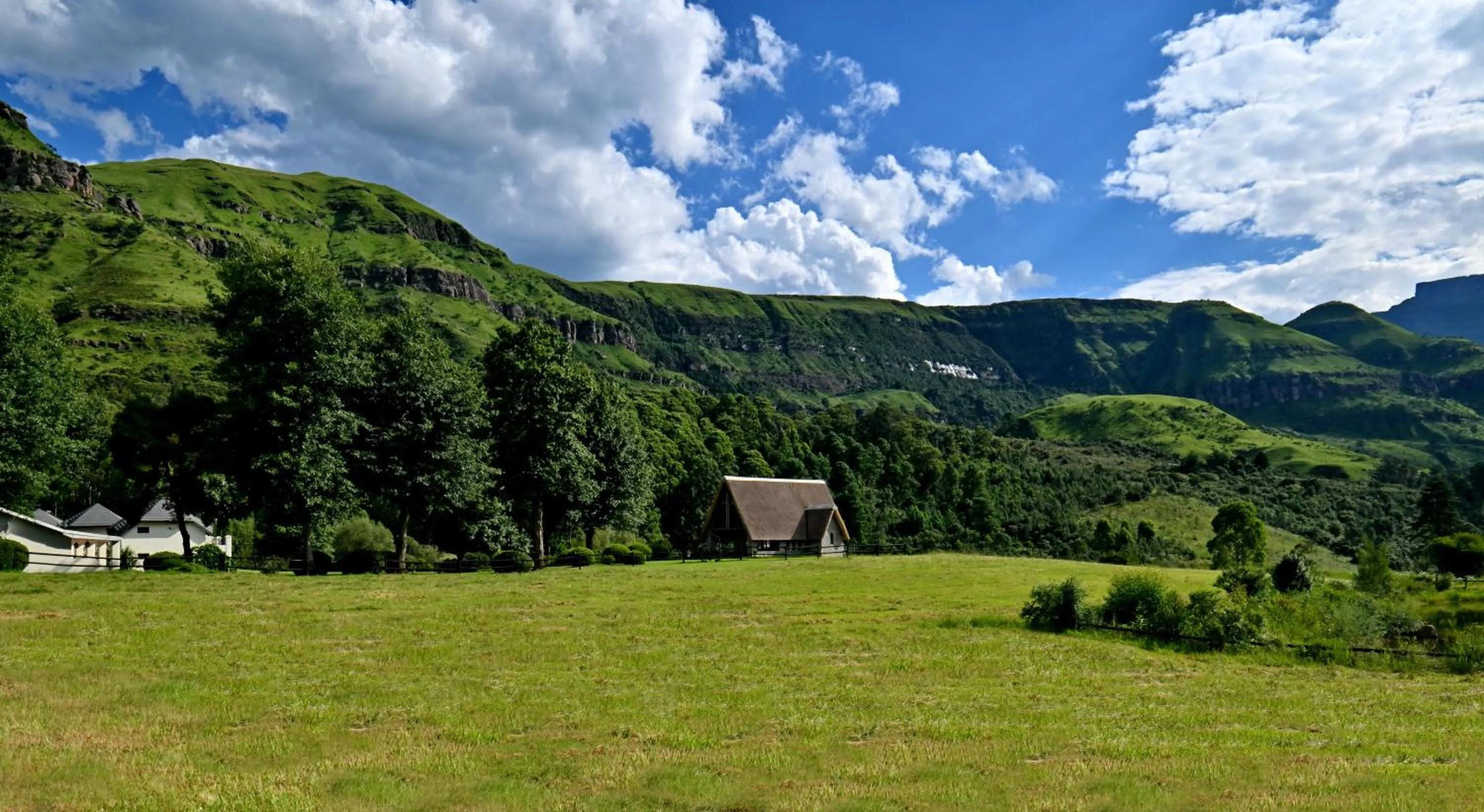 Champagne Castle Hotel