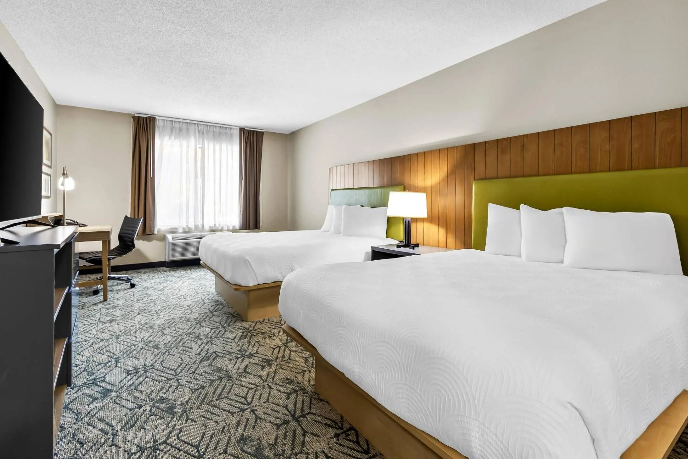 Bedroom, Bed in Country Inn & Suites By Radisson, Charleston North, SC