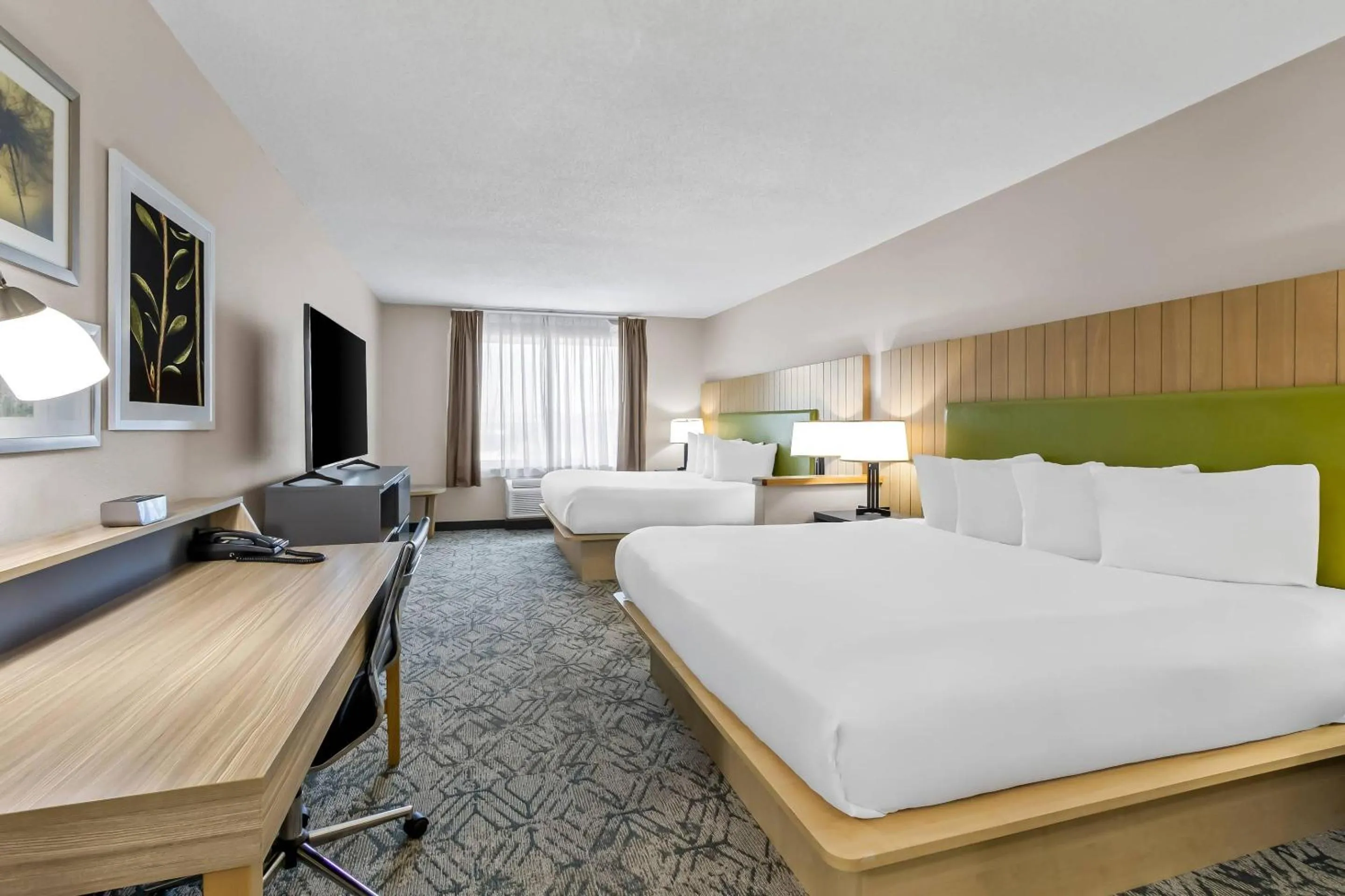 Bedroom, Bed in Country Inn & Suites By Radisson, Charleston North, SC