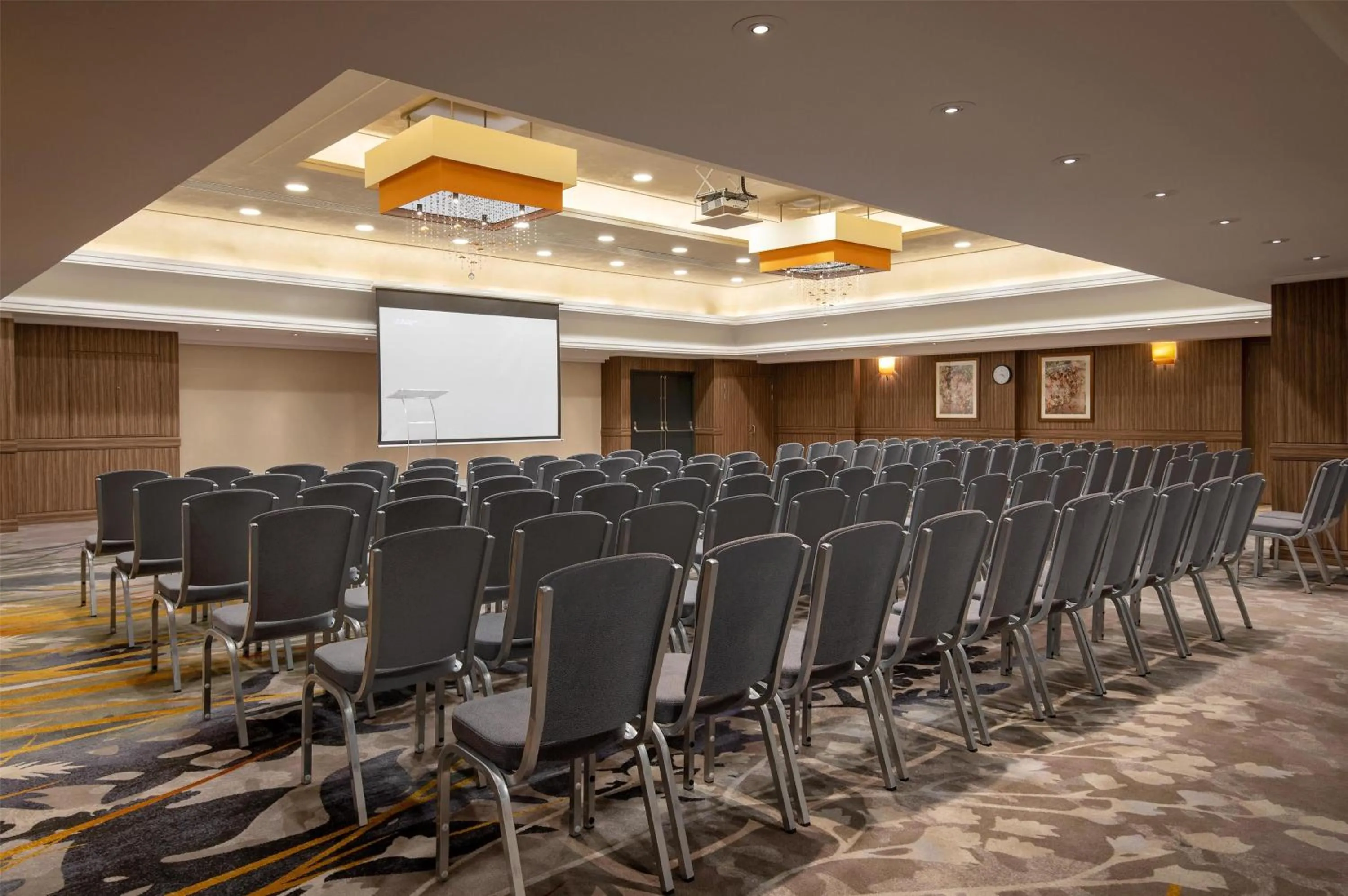Meeting/conference room in Hilton London Kensington Hotel