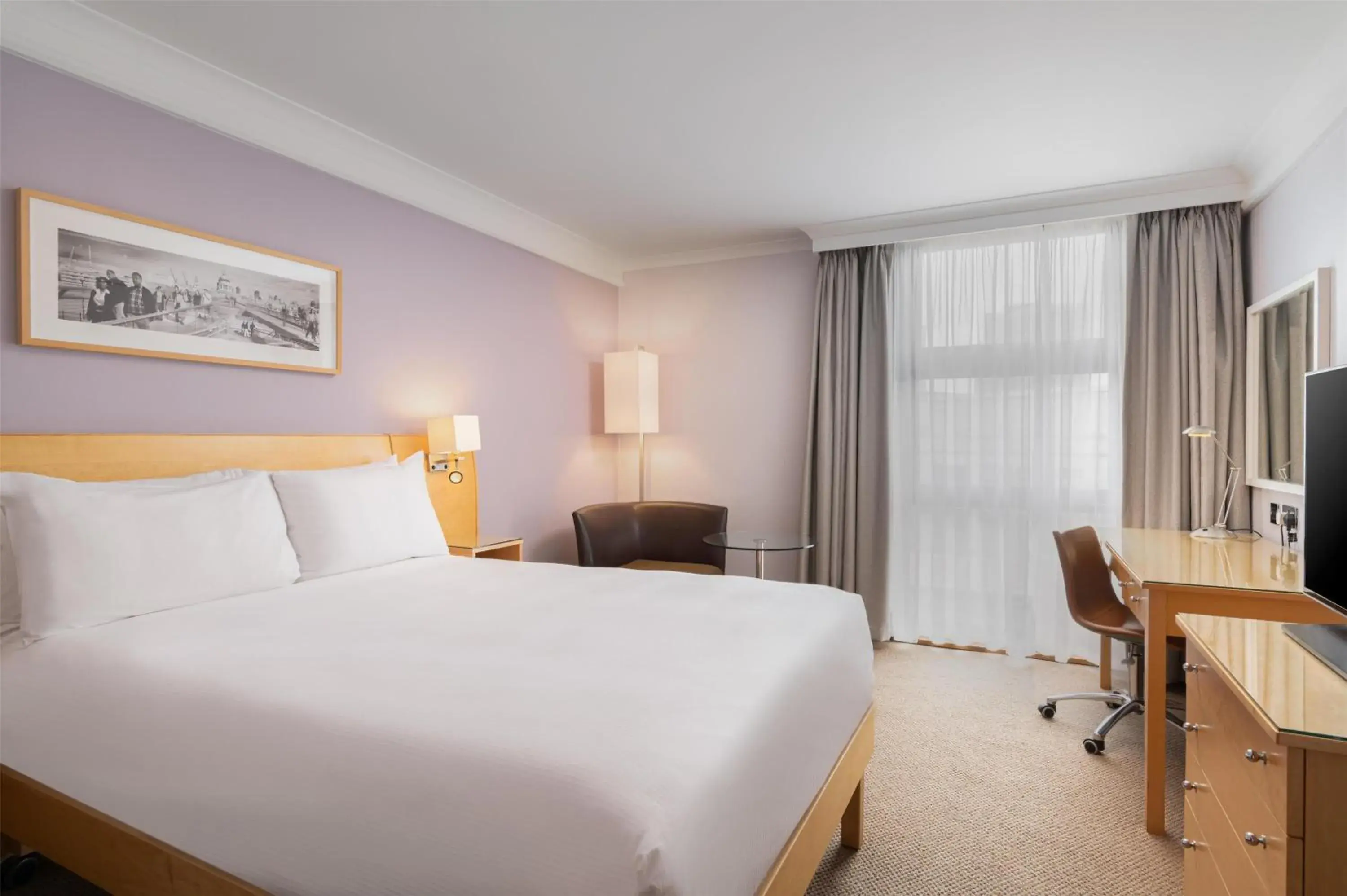Double Room in Hilton London Kensington Hotel Double Room in Hilton London Kensington Hotel