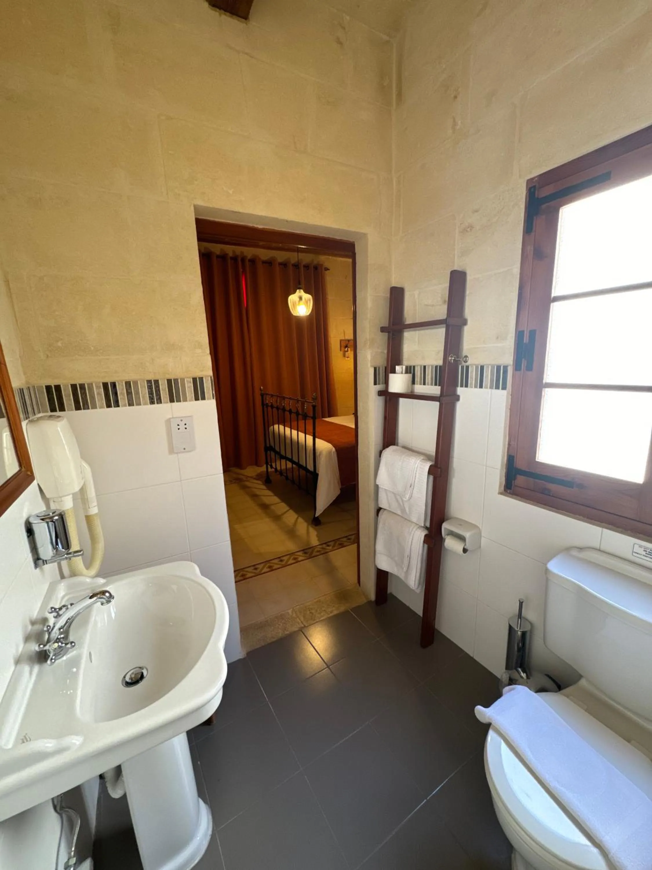 Bathroom, Bed in Maria's B&B