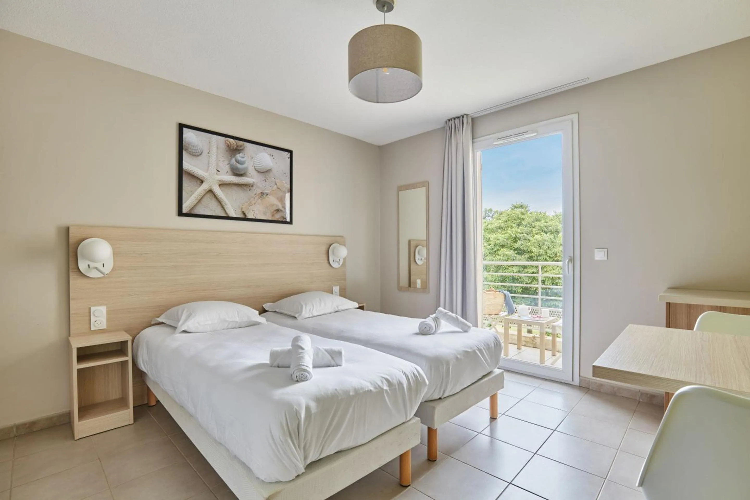 Bedroom, Bed in Résidence Odalys Les Océanides