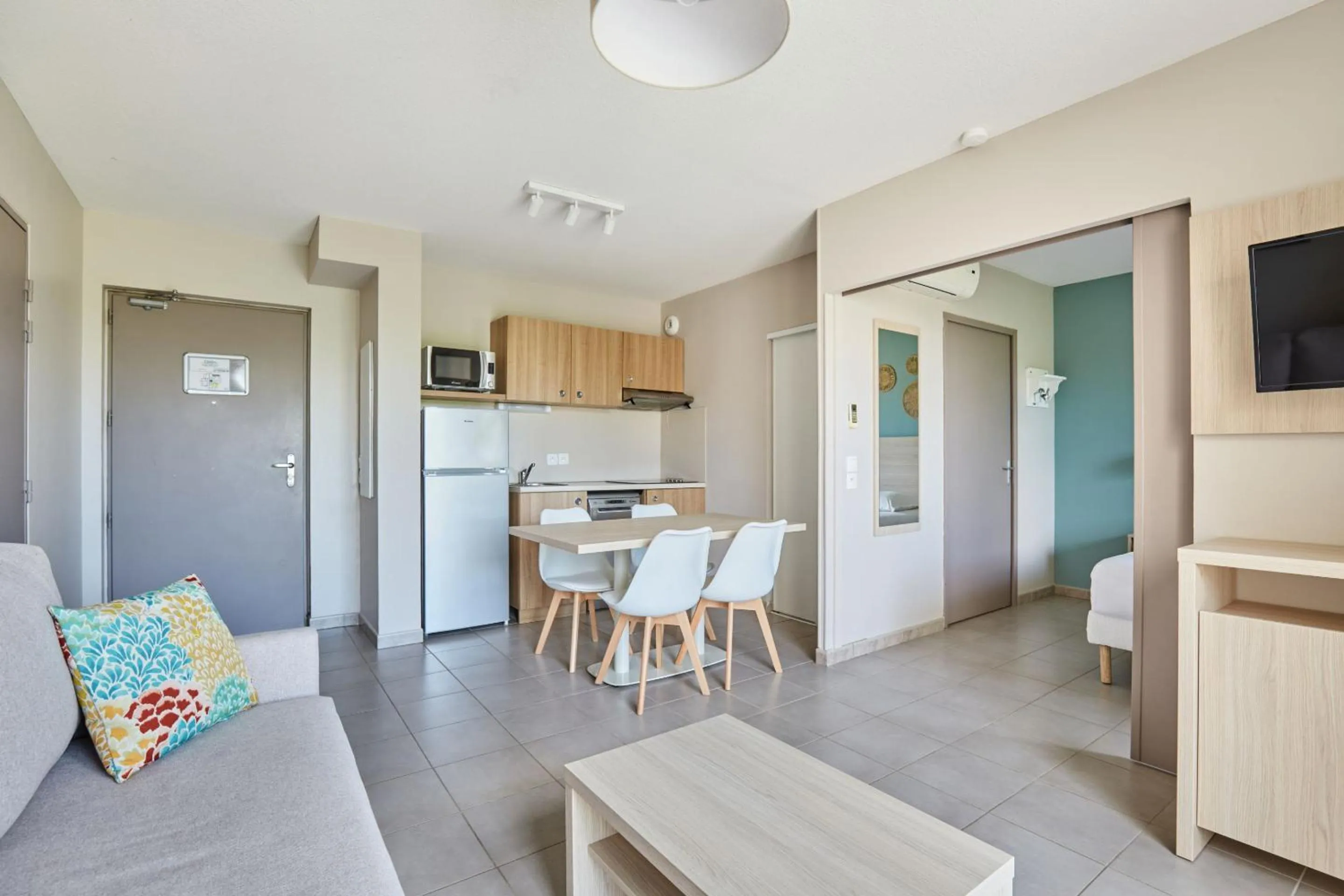 Dining area in Résidence Odalys Les Océanides