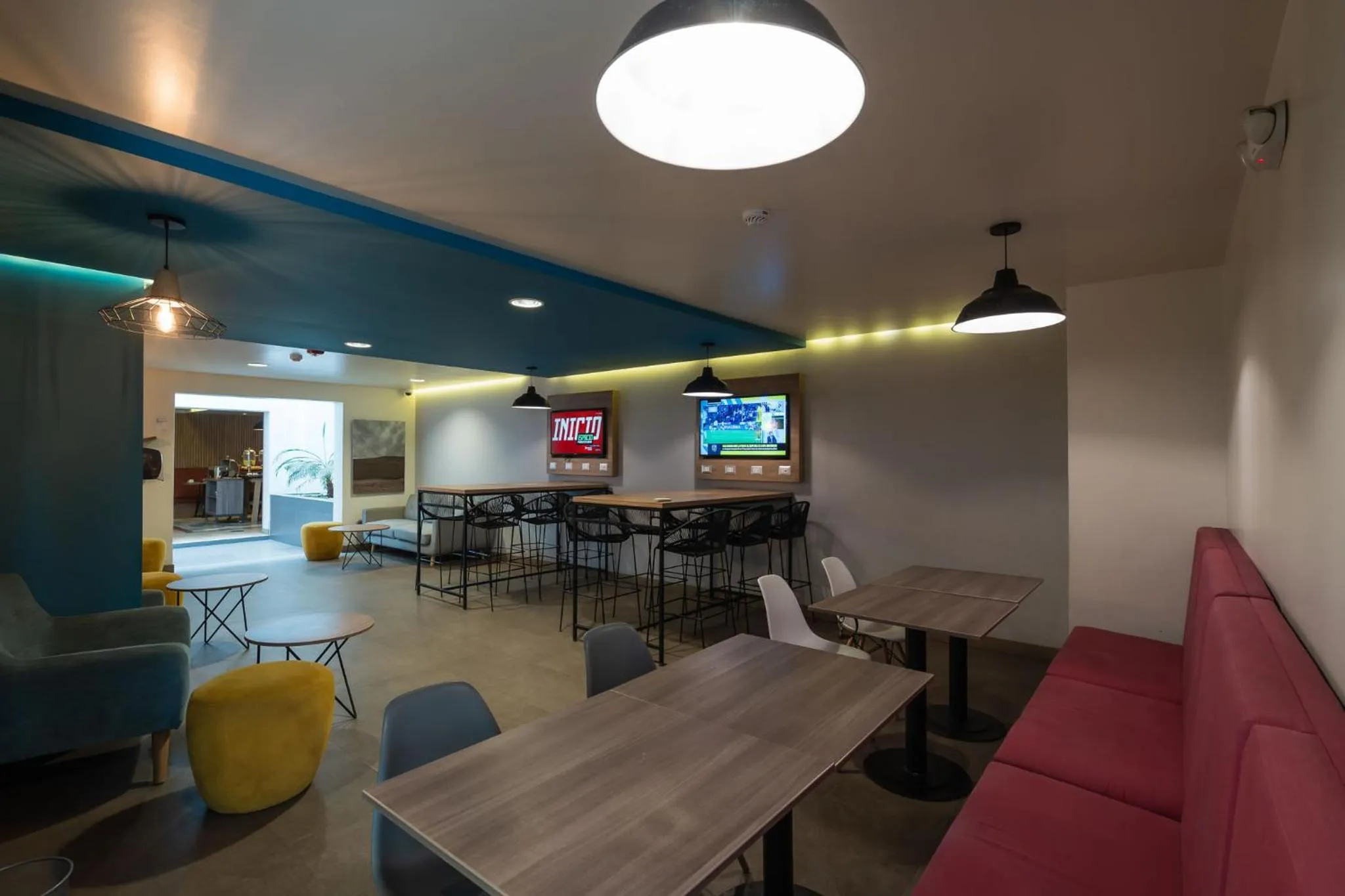 Lobby or reception in Casa Andina Standard Trujillo Plaza