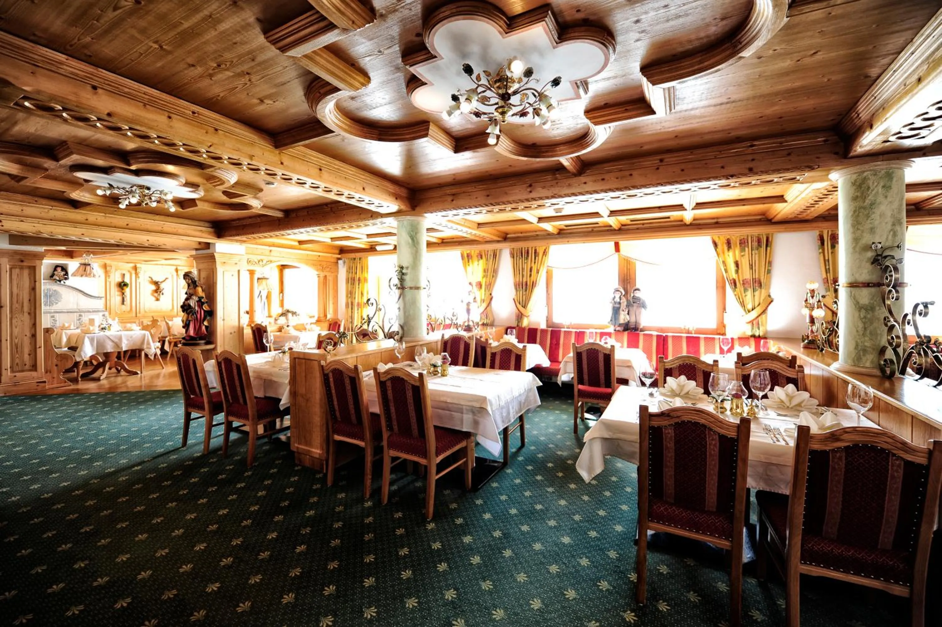 Restaurant/places to eat in Hotel Verwall