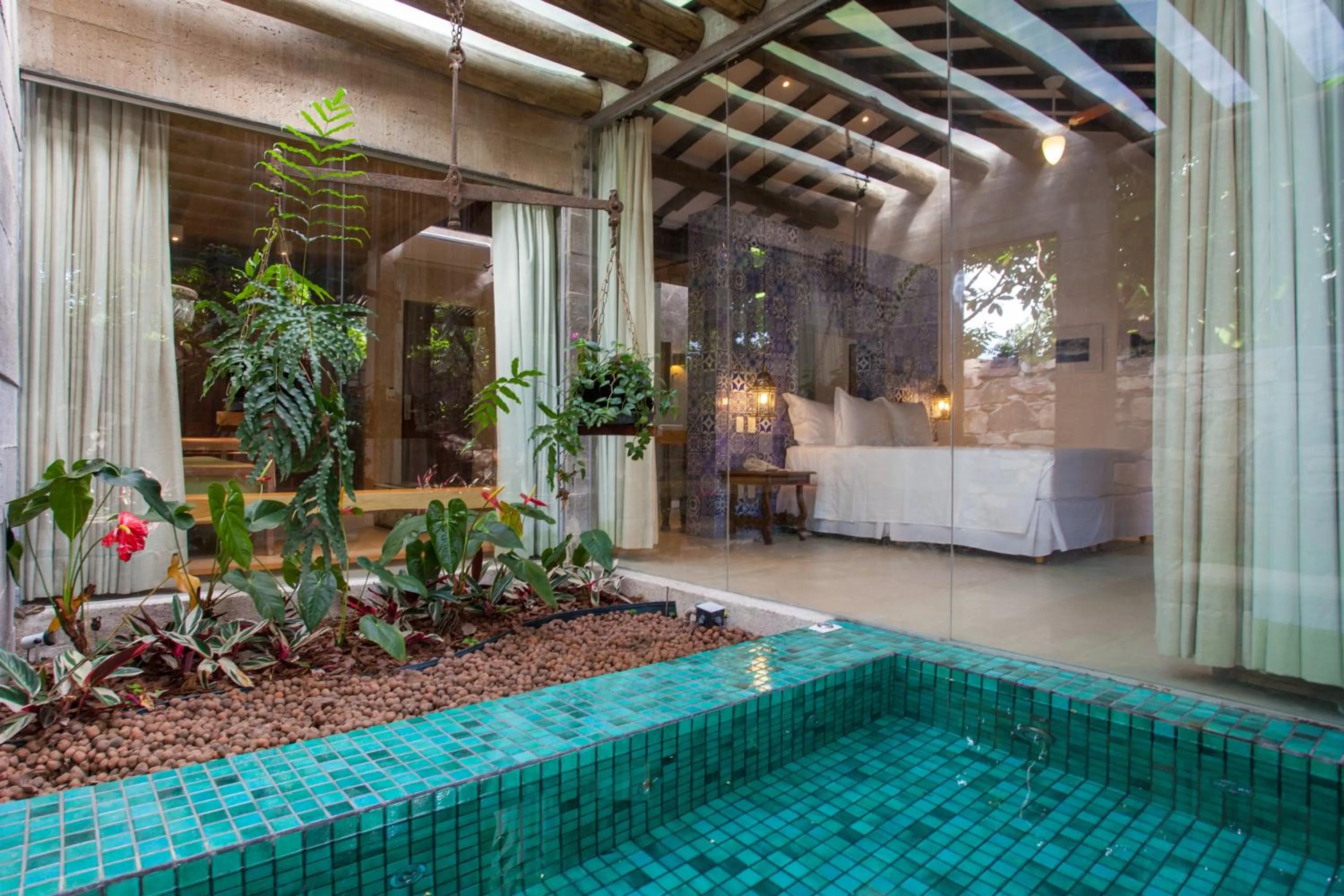 Swimming pool in Hotel de Lençois