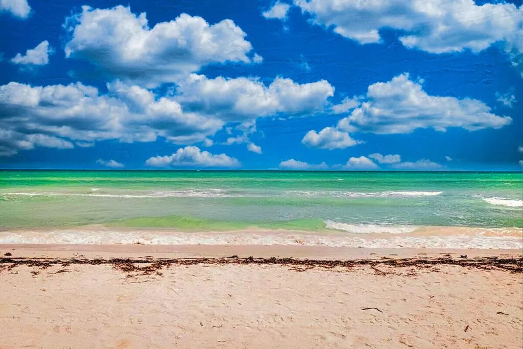 Hacienda Antigua Villa, 50m from sandy Beach