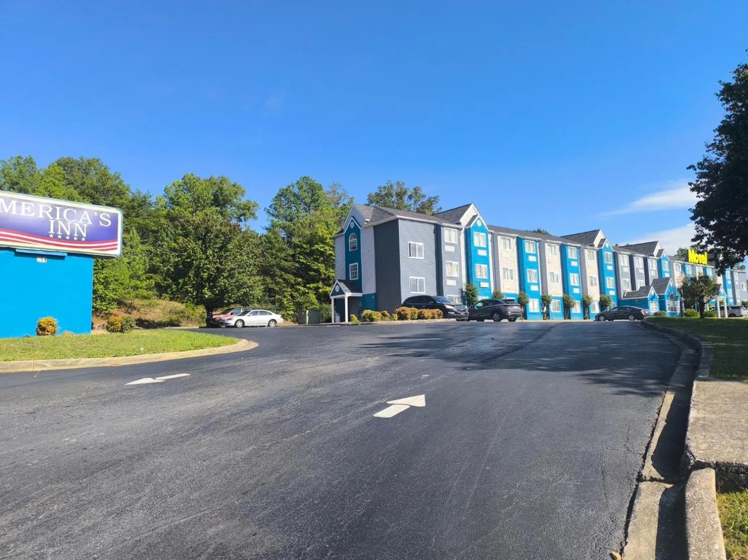 Property building in America's Inn - Birmingham