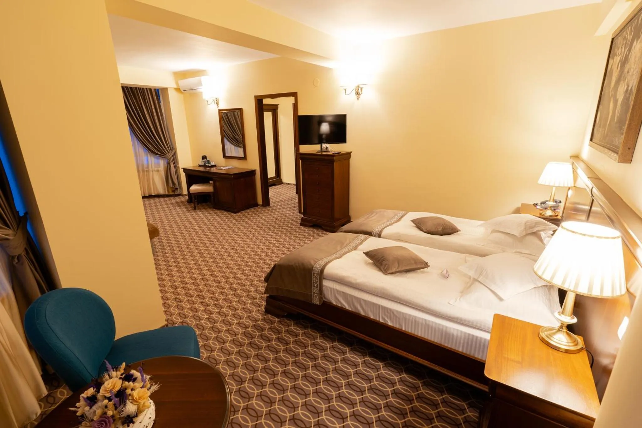 TV and multimedia, Bed in Hotel Dorna