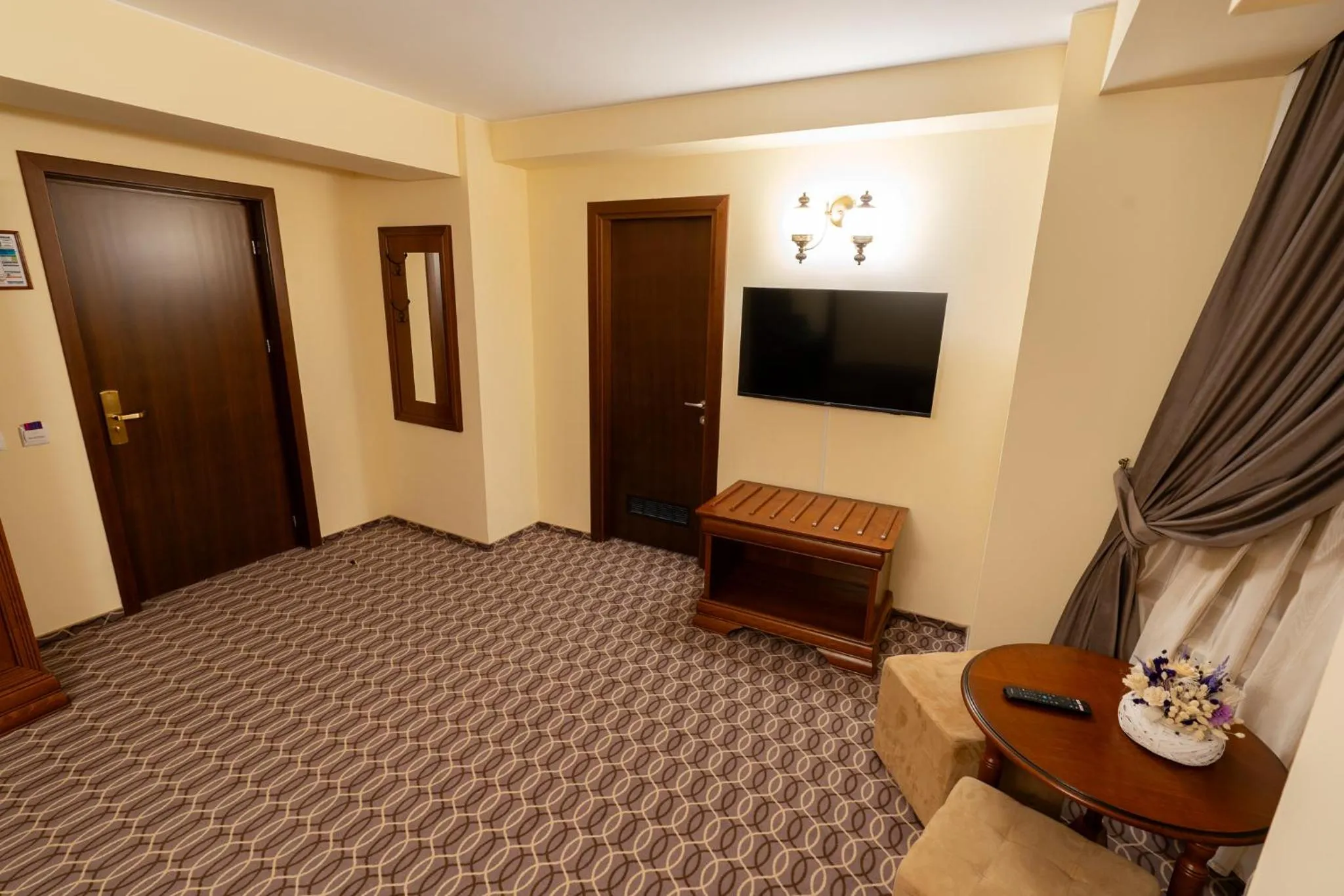 TV and multimedia, Bed in Hotel Dorna