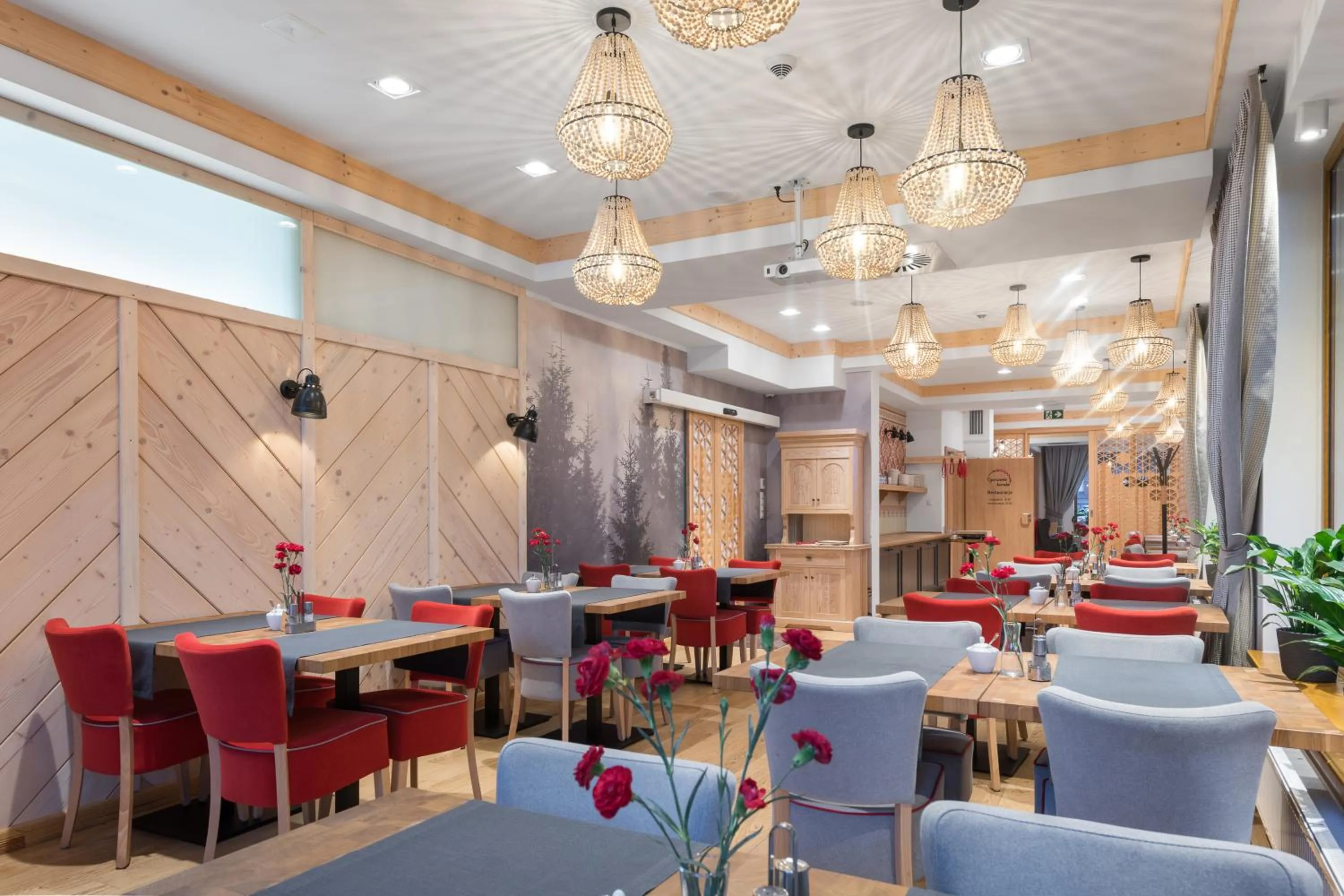 Restaurant/places to eat in Hotel Foluszowy Potok