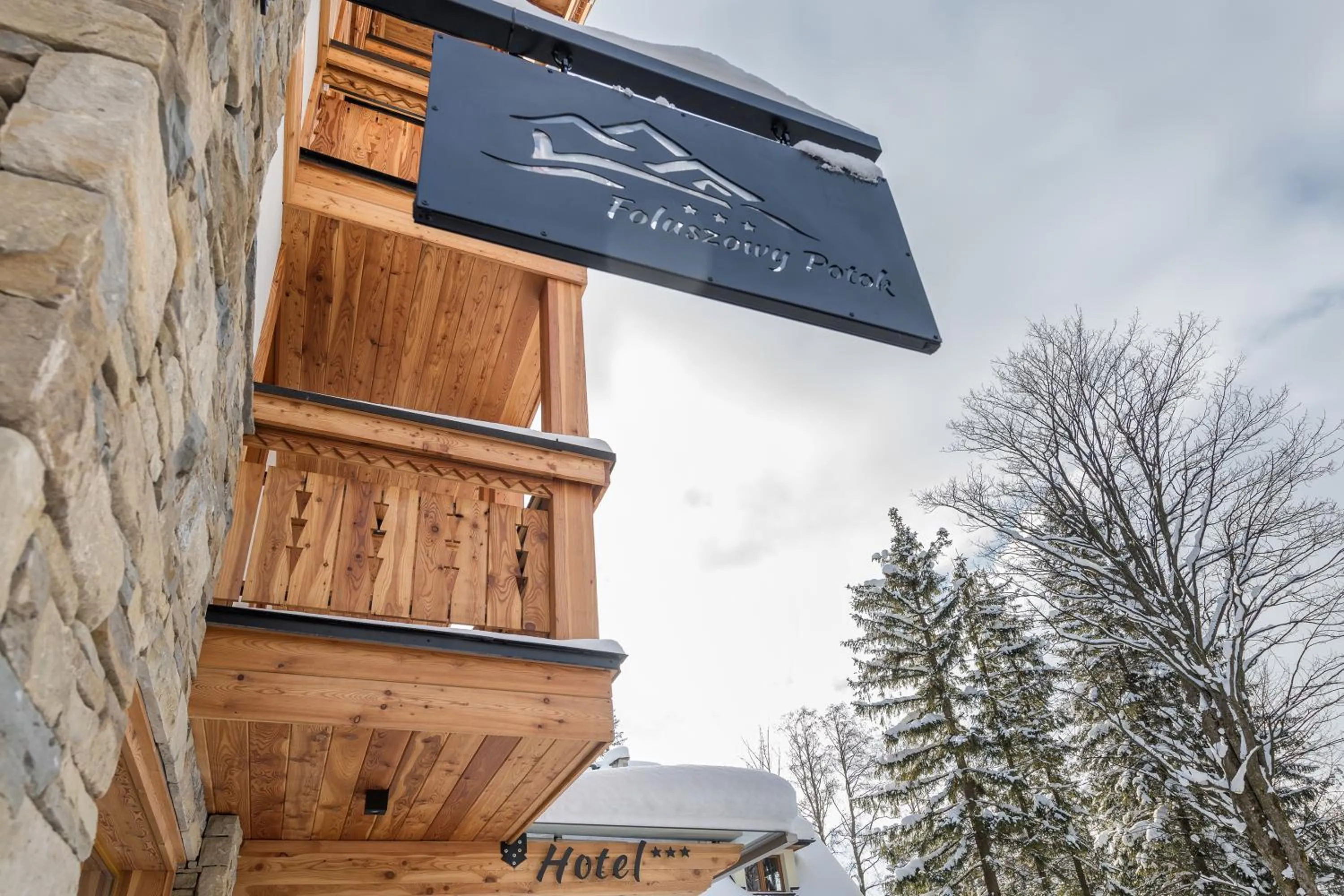 Property logo or sign in Hotel Foluszowy Potok
