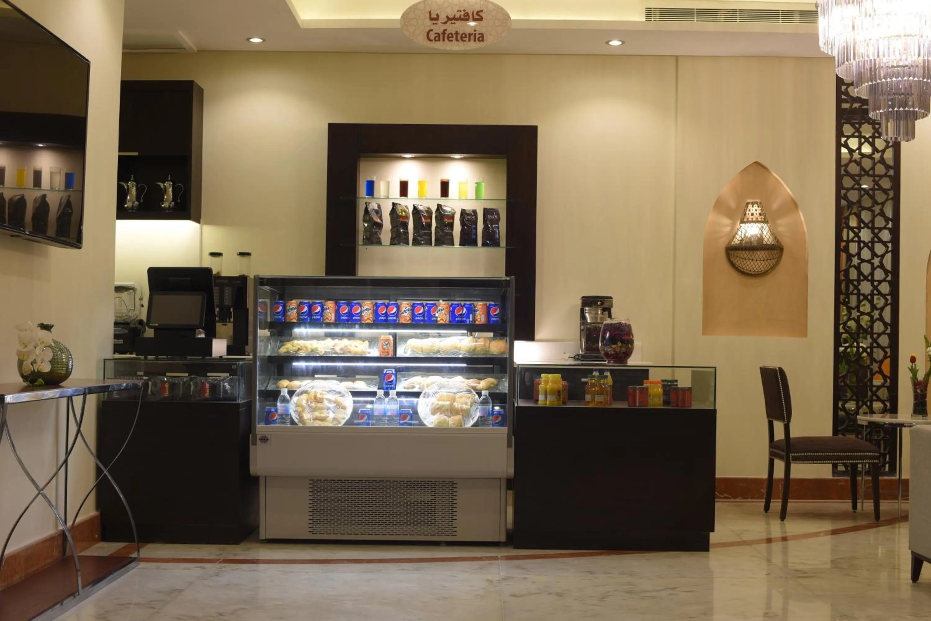 Food and drinks in Al Joud Hotel Makkah