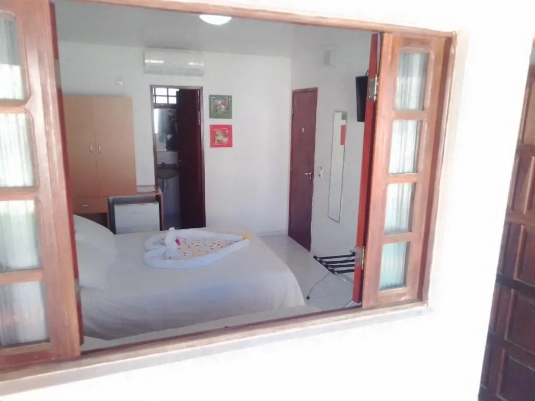 Photo of the whole room, Bed in Pousada Lua Azul