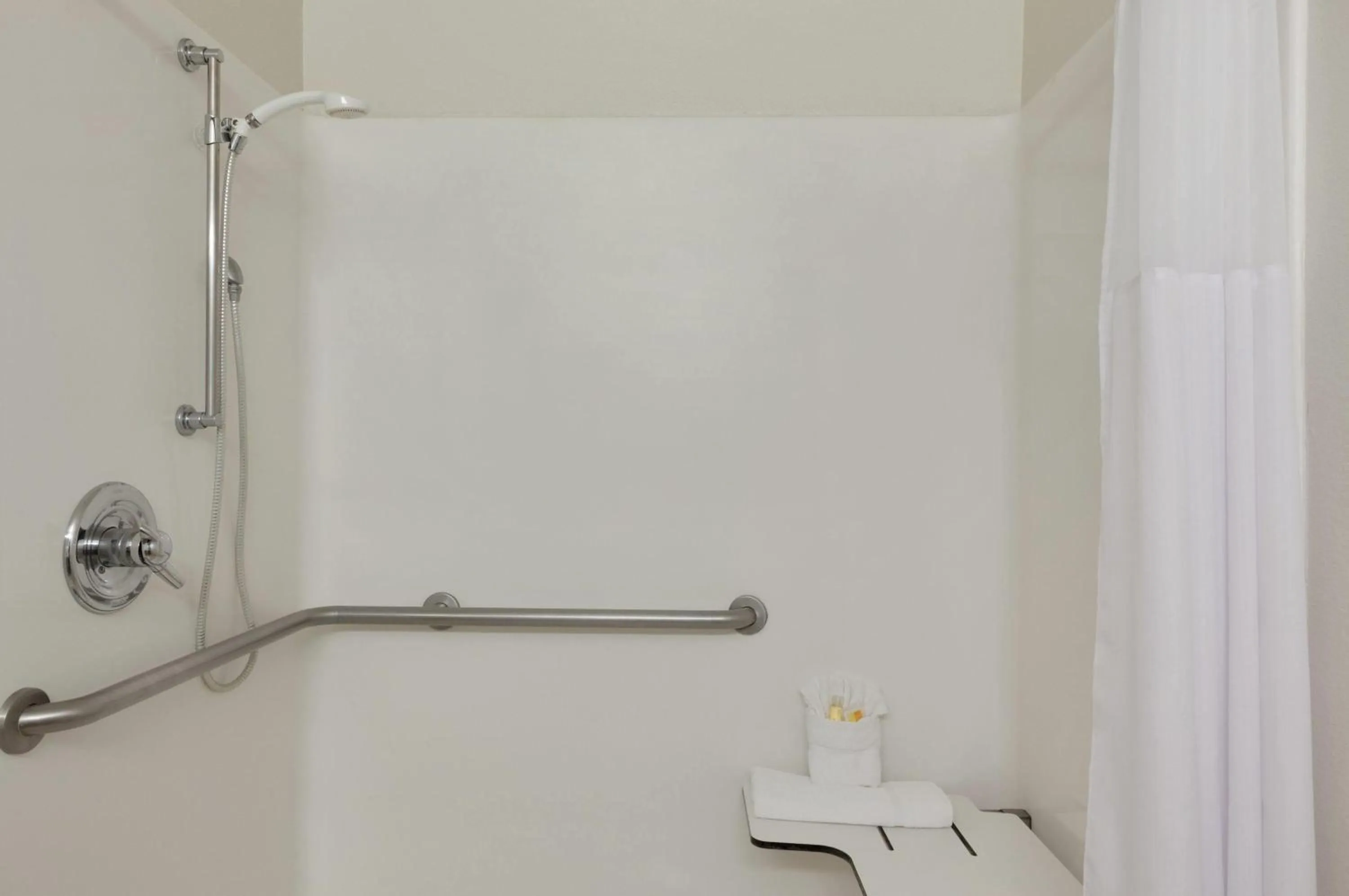 Bathroom in Days Inn & Suites by Wyndham Conroe North