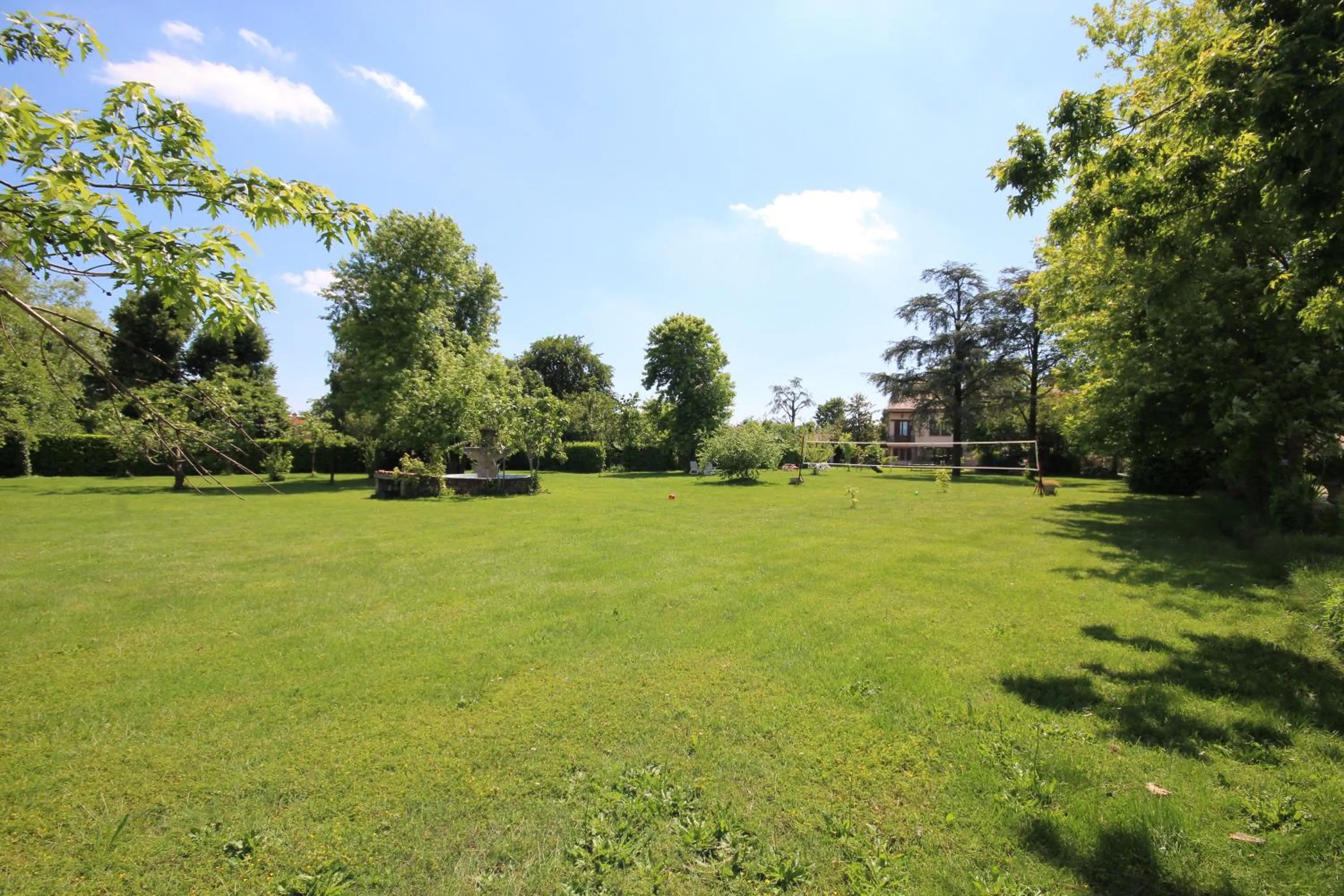 Garden in B&B Family First