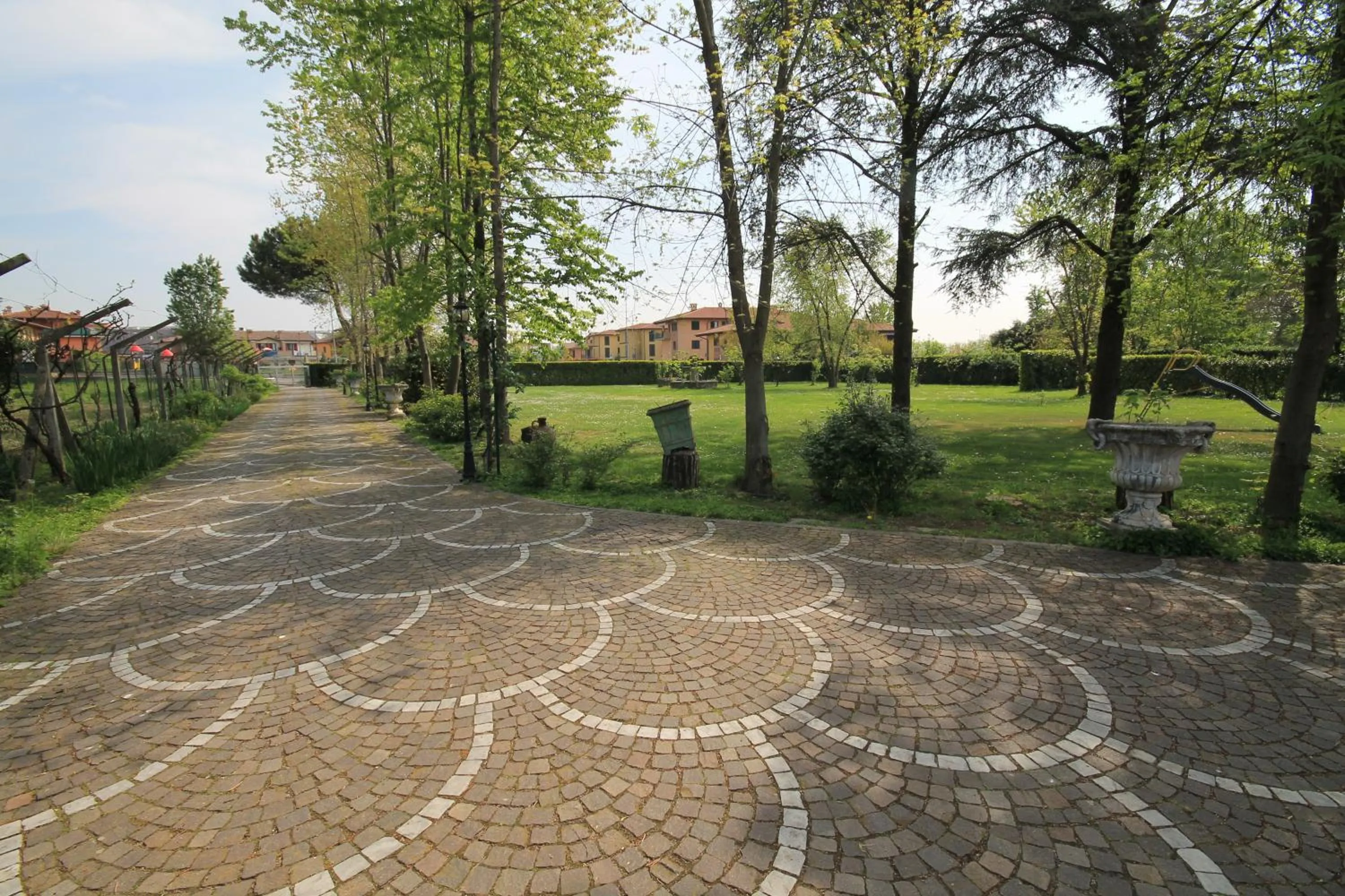 Garden in B&B Family First