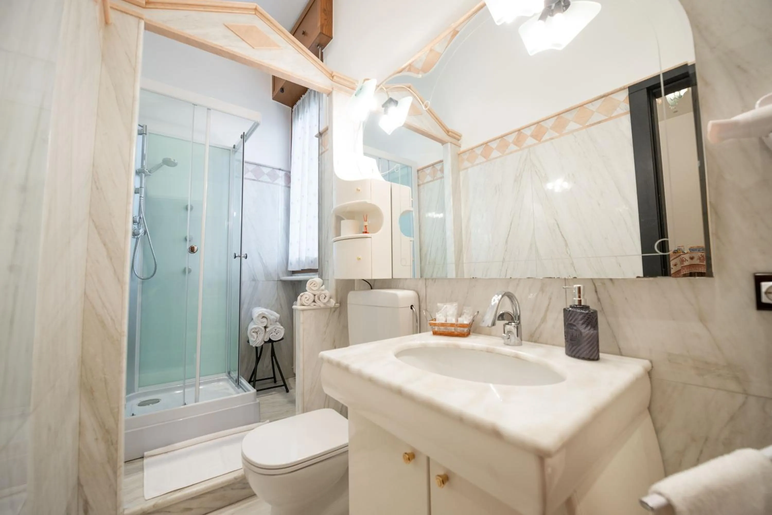 Bathroom in B&B Family First