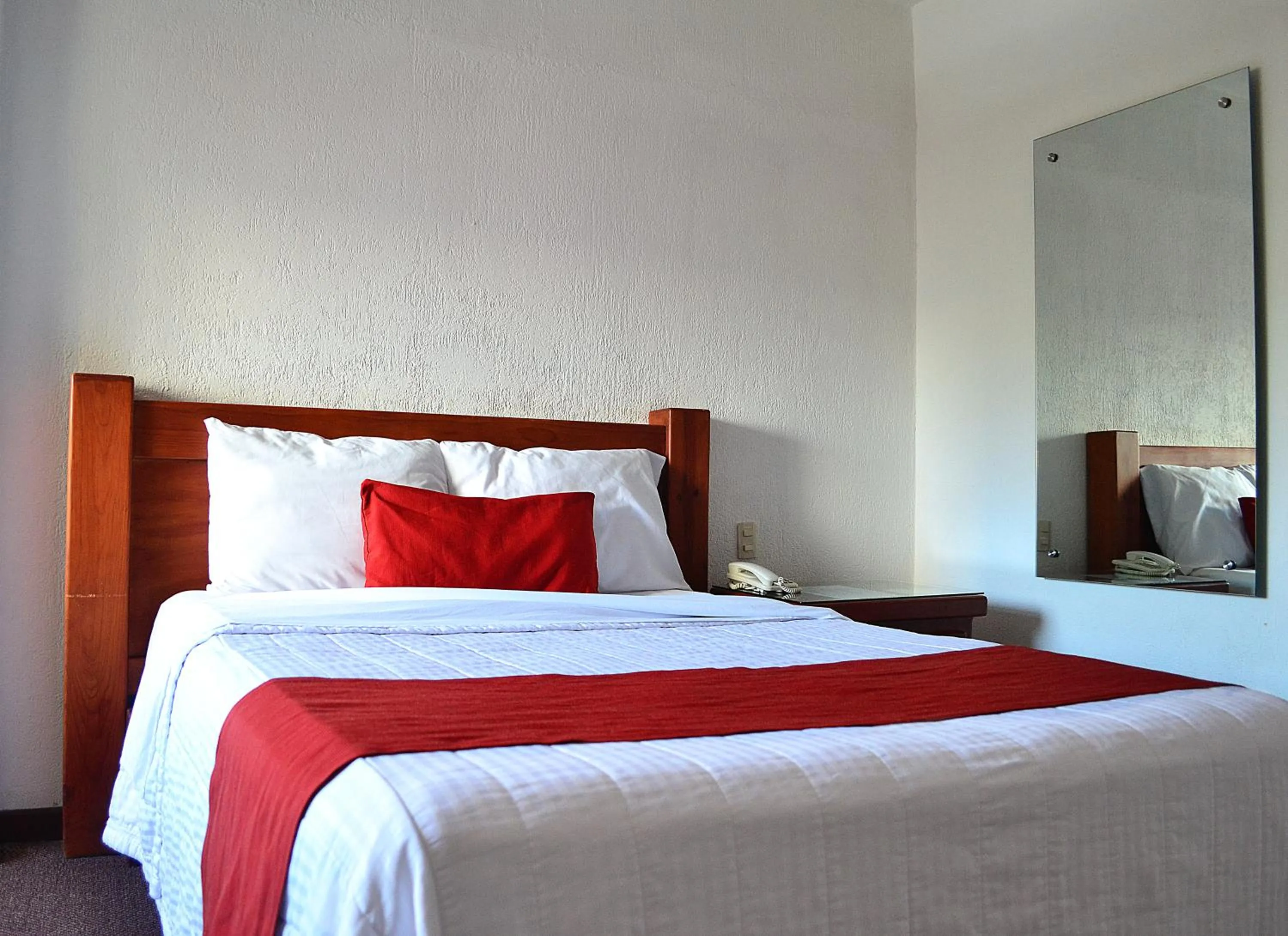 Bedroom, Bed in Hotel Campestre Inn