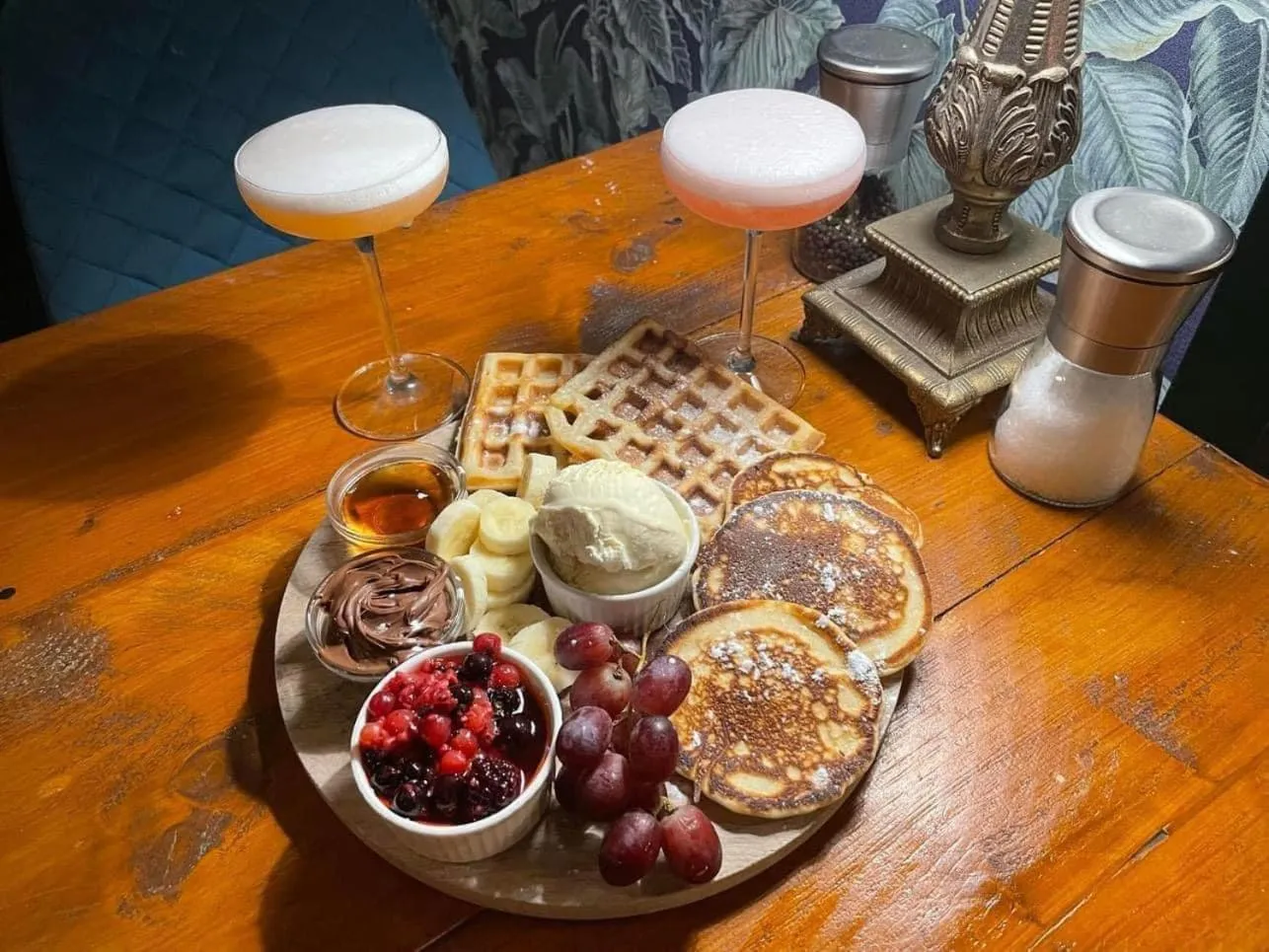 Food and drinks in The Old Registry guest house