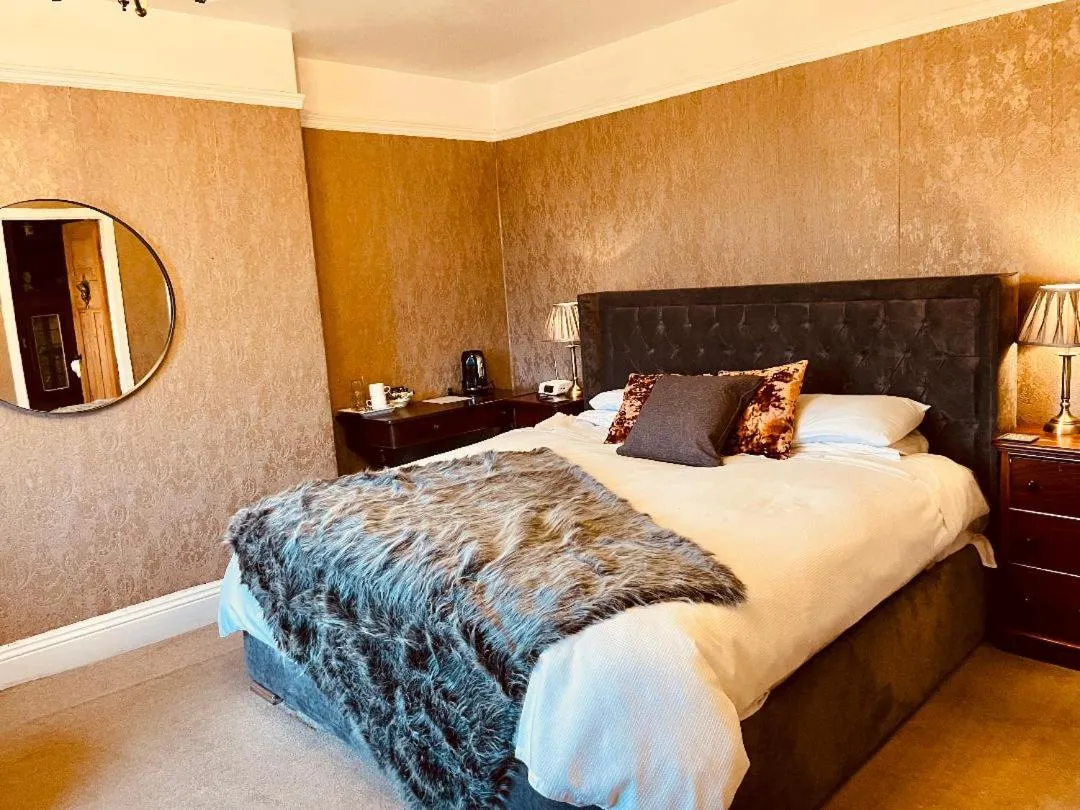 Bedroom, Bed in The Old Registry guest house