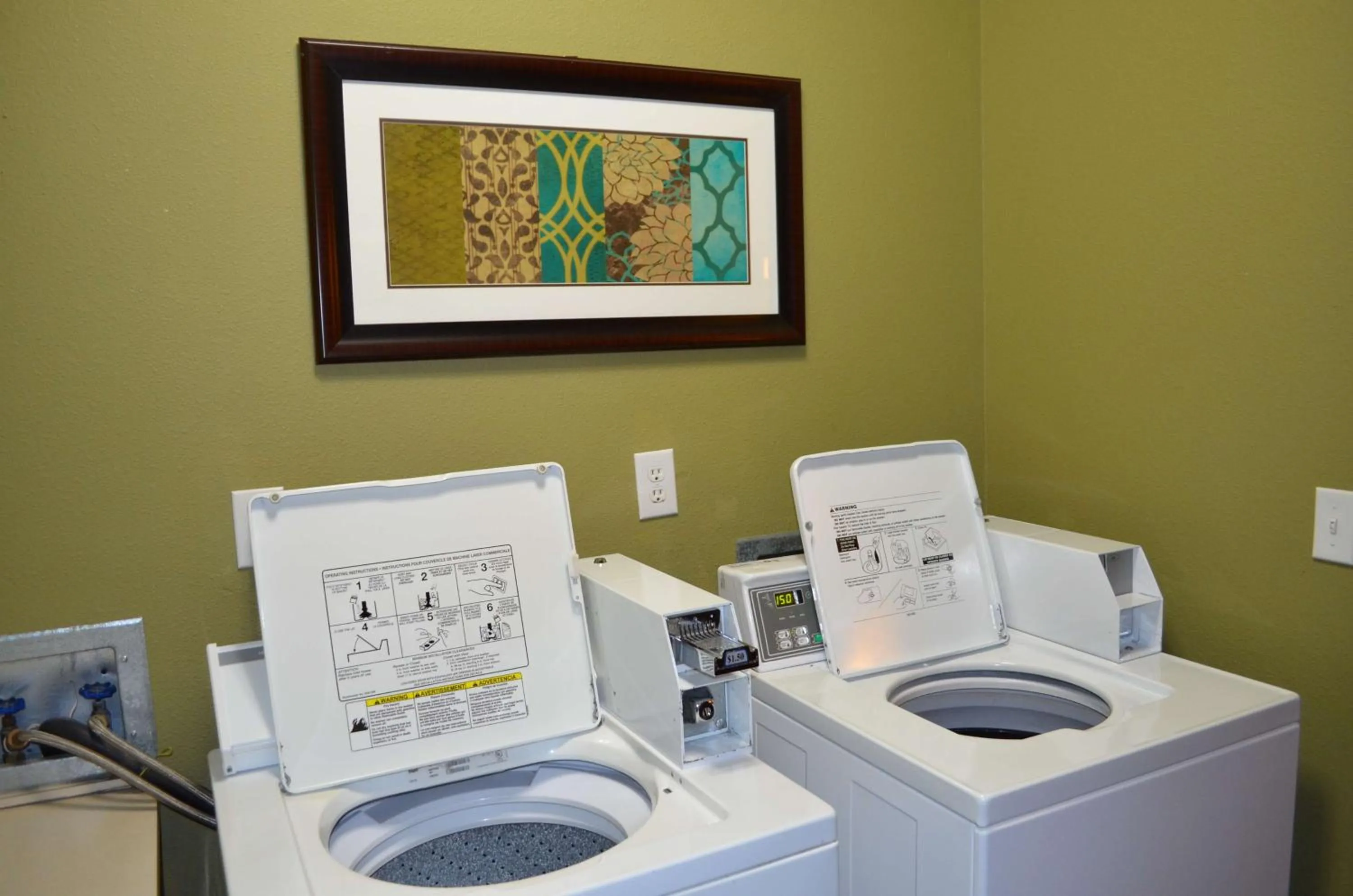 laundry in Best Western Liberty Inn DuPont JBLM