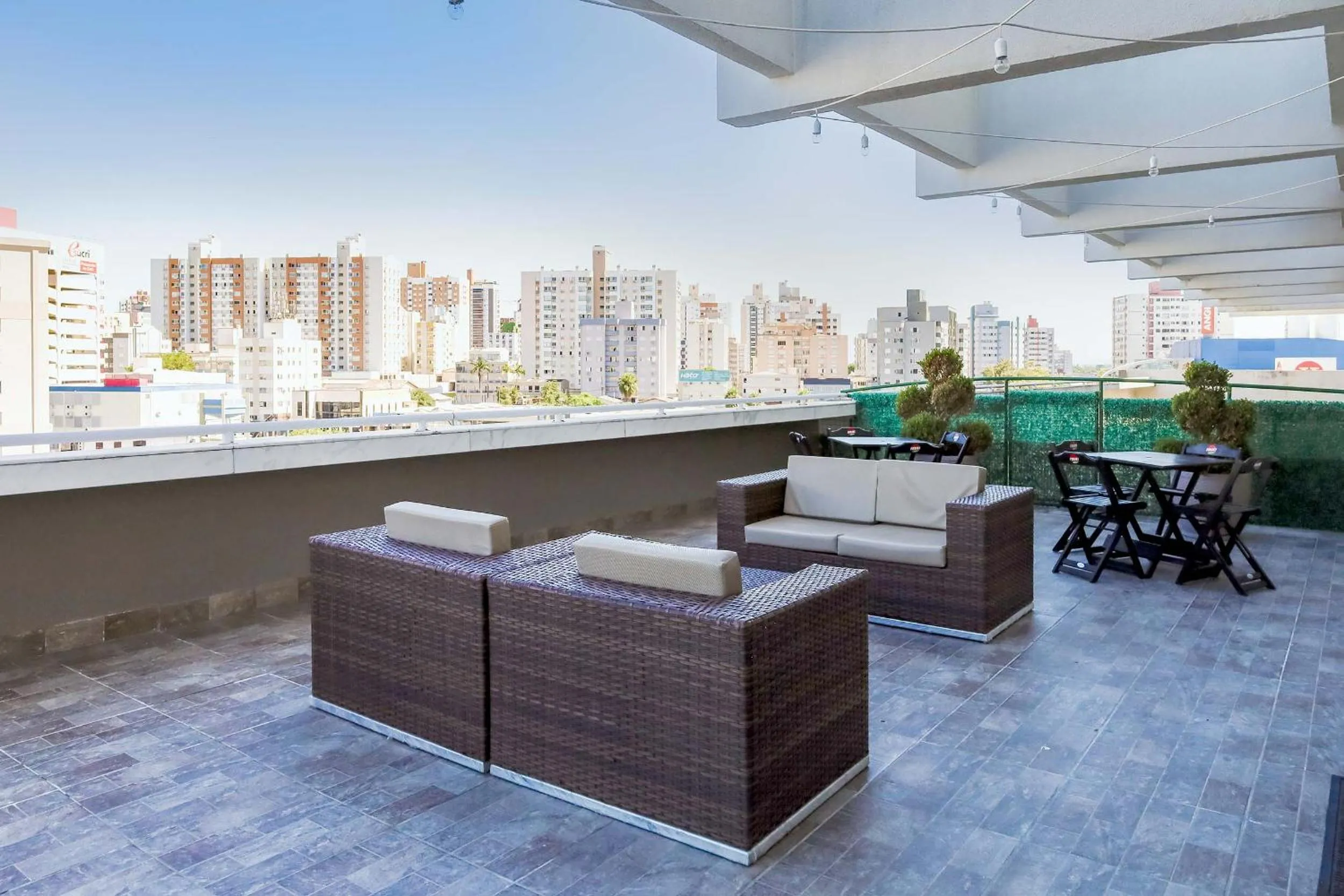 Swimming pool in Tri Hotel Premium Criciúma