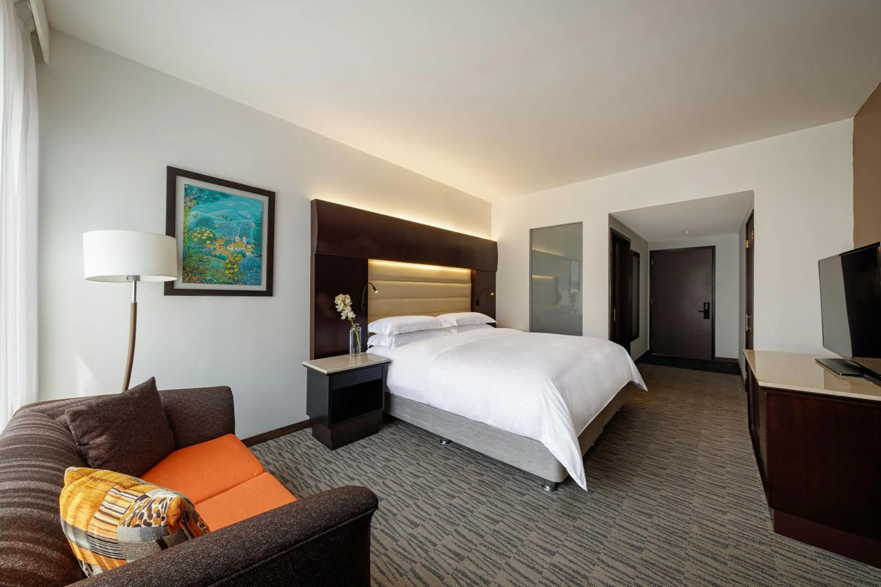 Photo of the whole room, Bed in Sheraton Bogotá Hotel