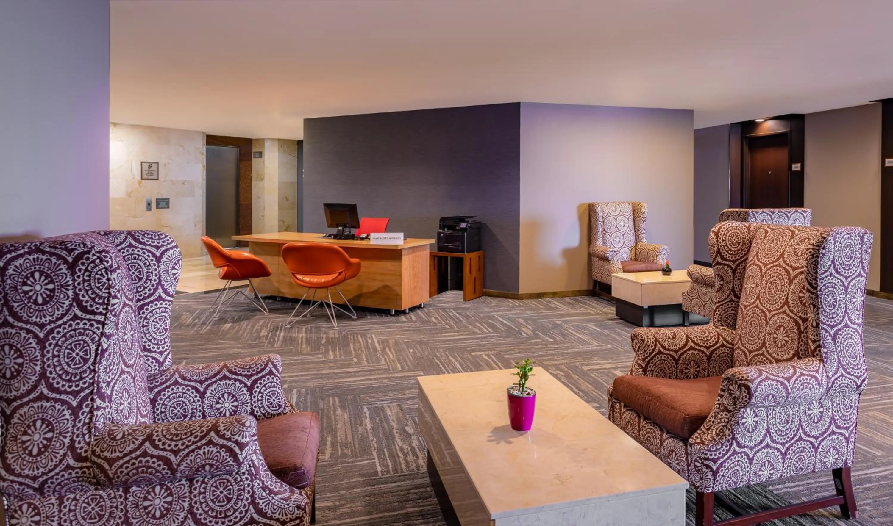 Living room in Sheraton Bogotá Hotel