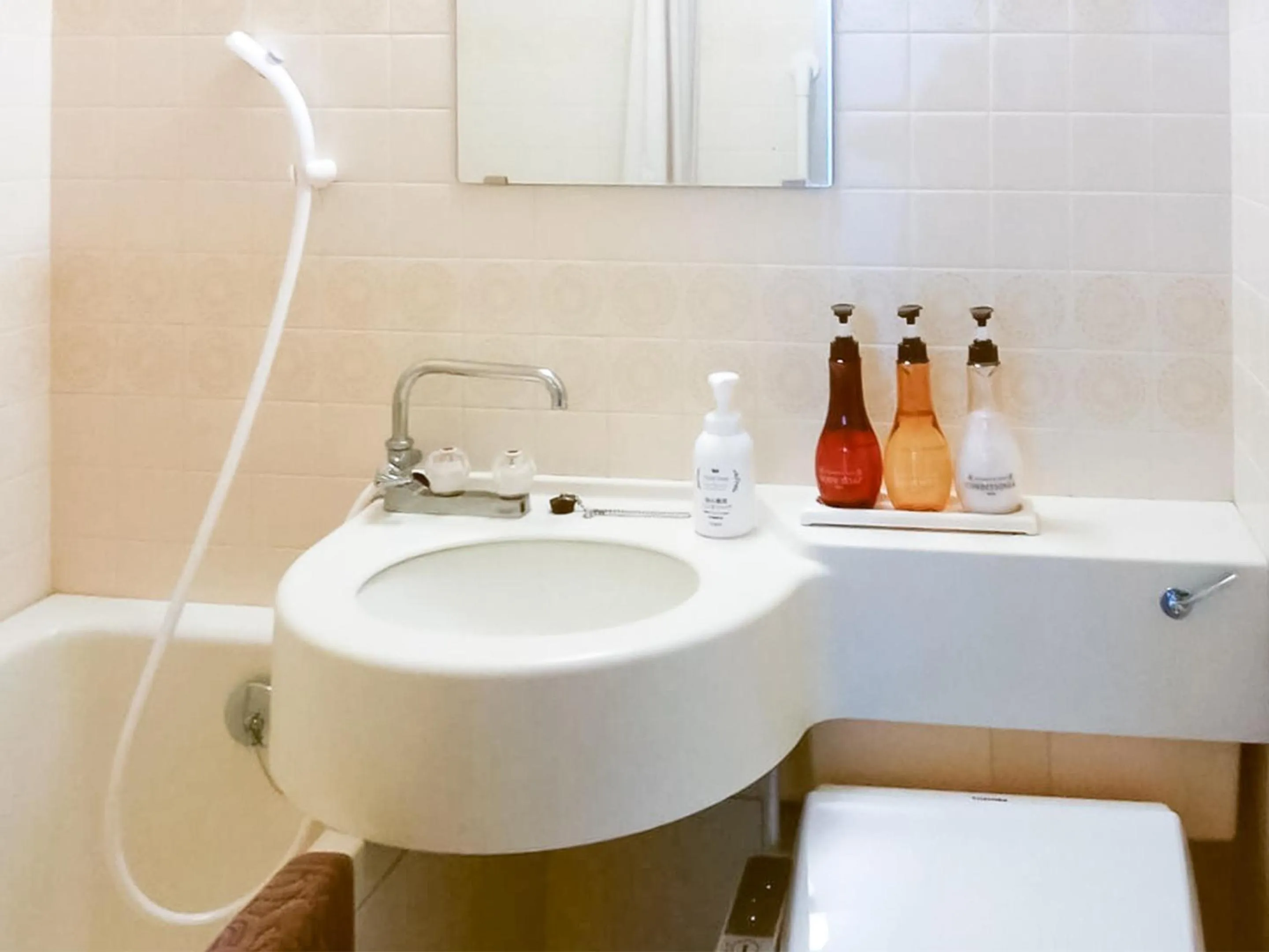 Bathroom in Sunset Hills Inn Naha