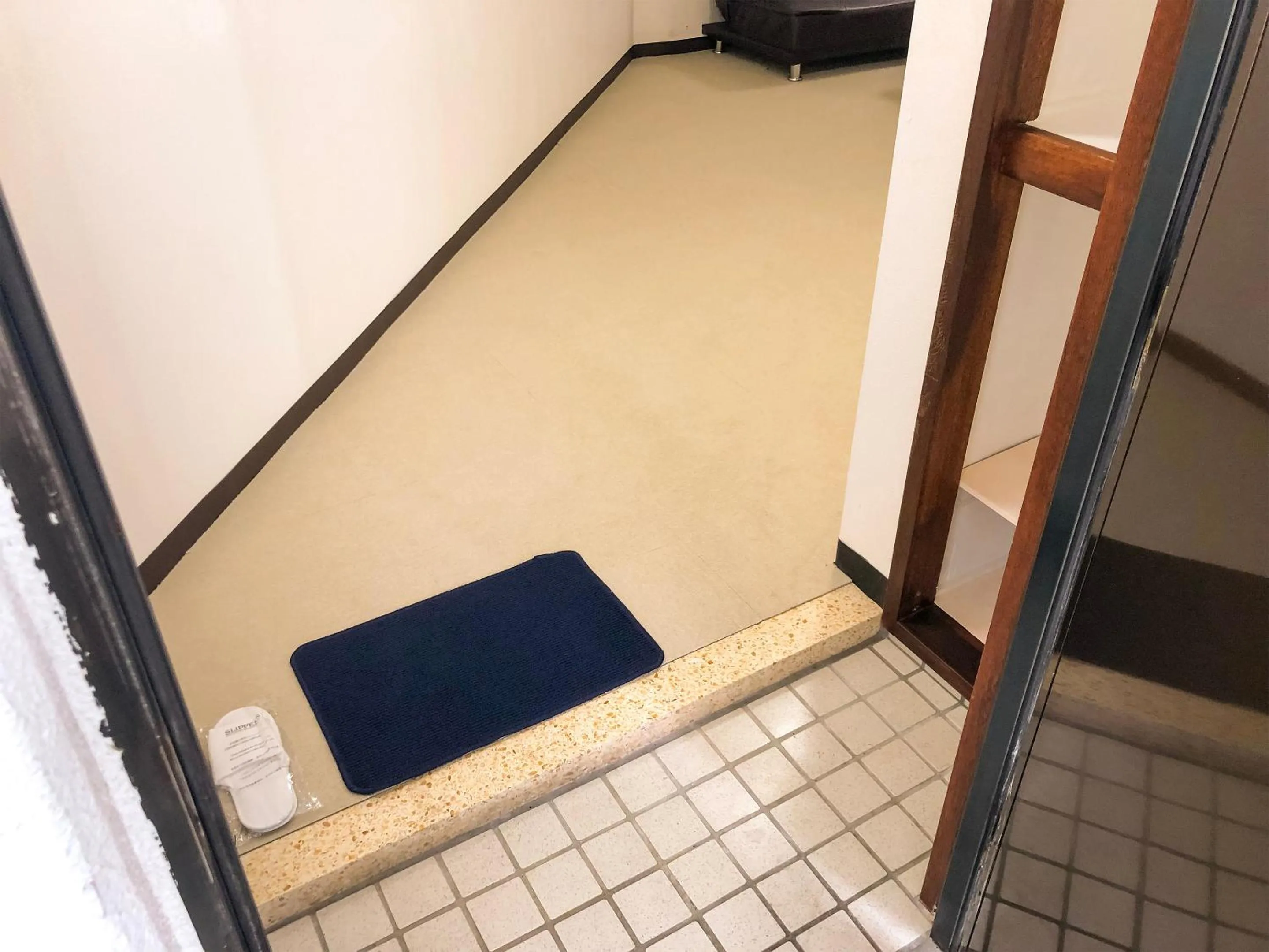 Photo of the whole room in Sunset Hills Inn Naha