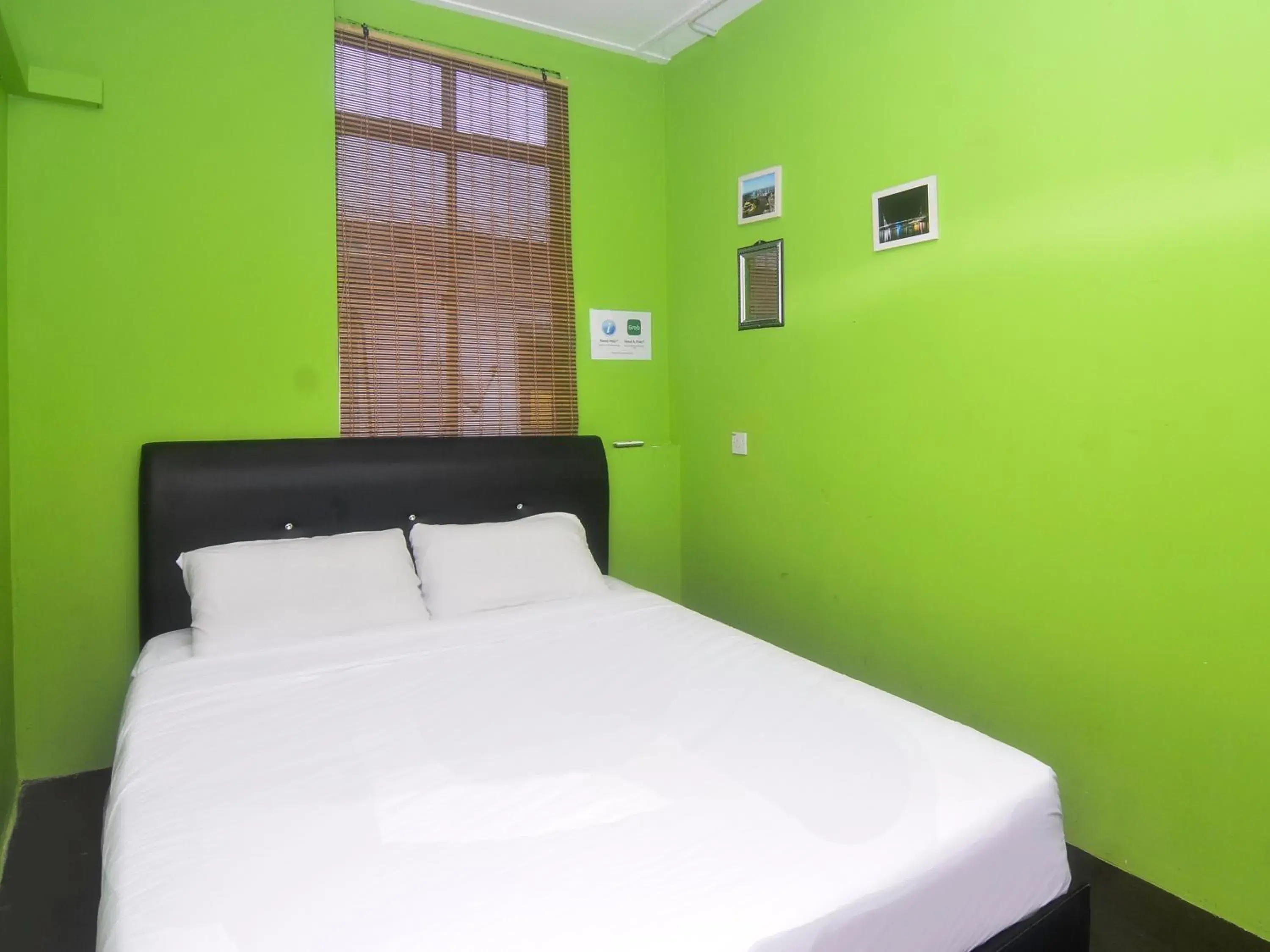 Standard Double Room in Hotel O Tropical Lodge Standard Double Room in Hotel O Tropical Lodge