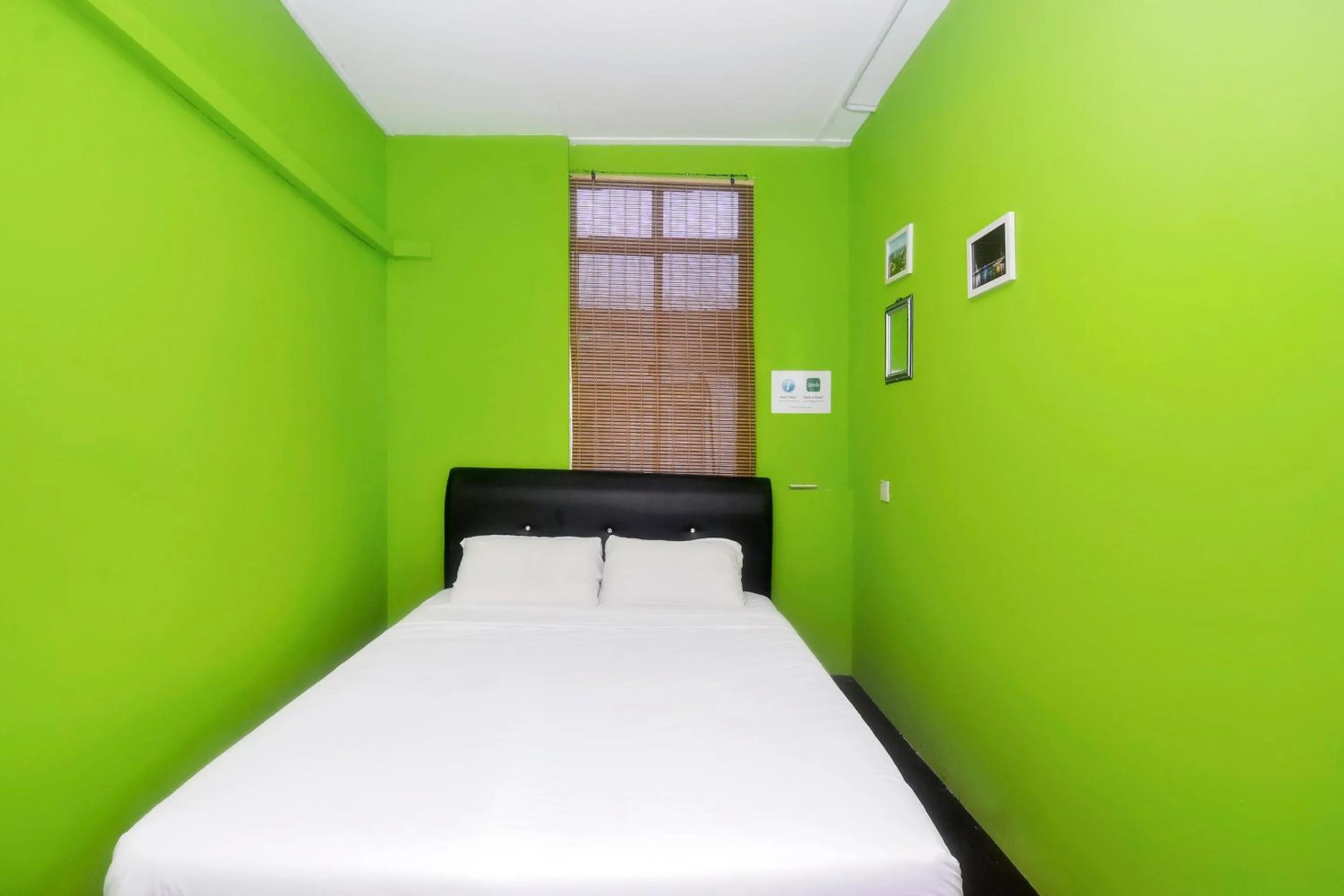 Bedroom in Hotel O Tropical Lodge